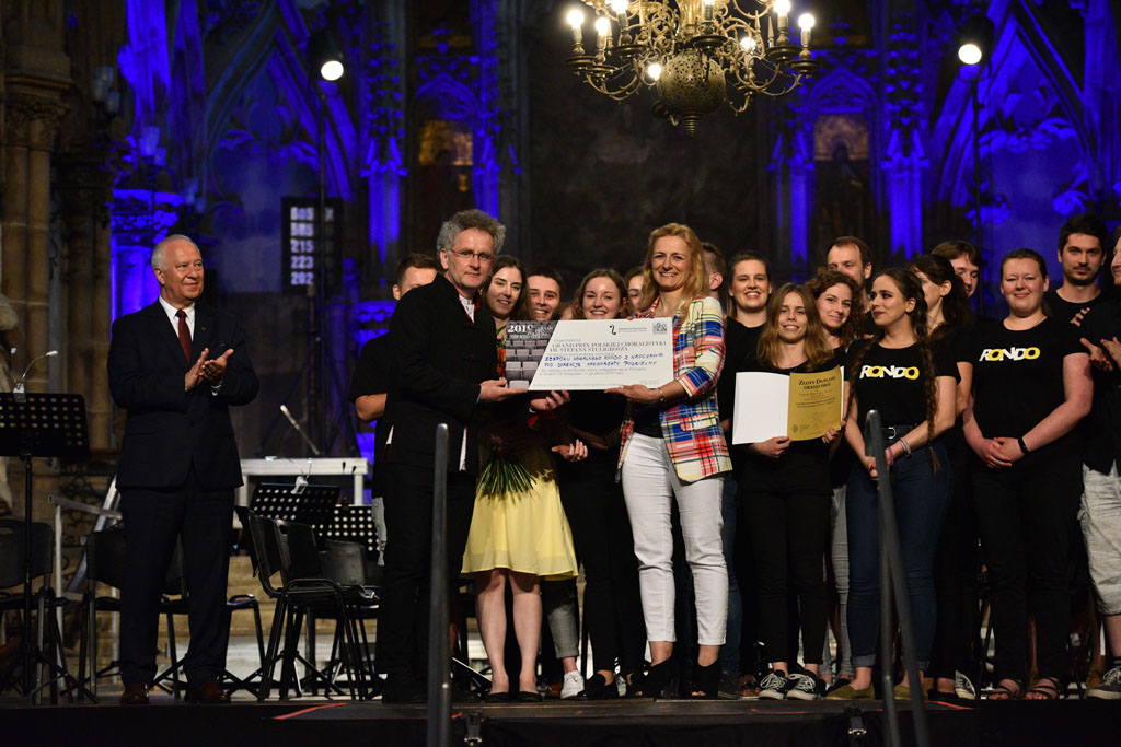 Zespół Wokalny Rondo po raz drugi laureatem Grand Prix Cantatu