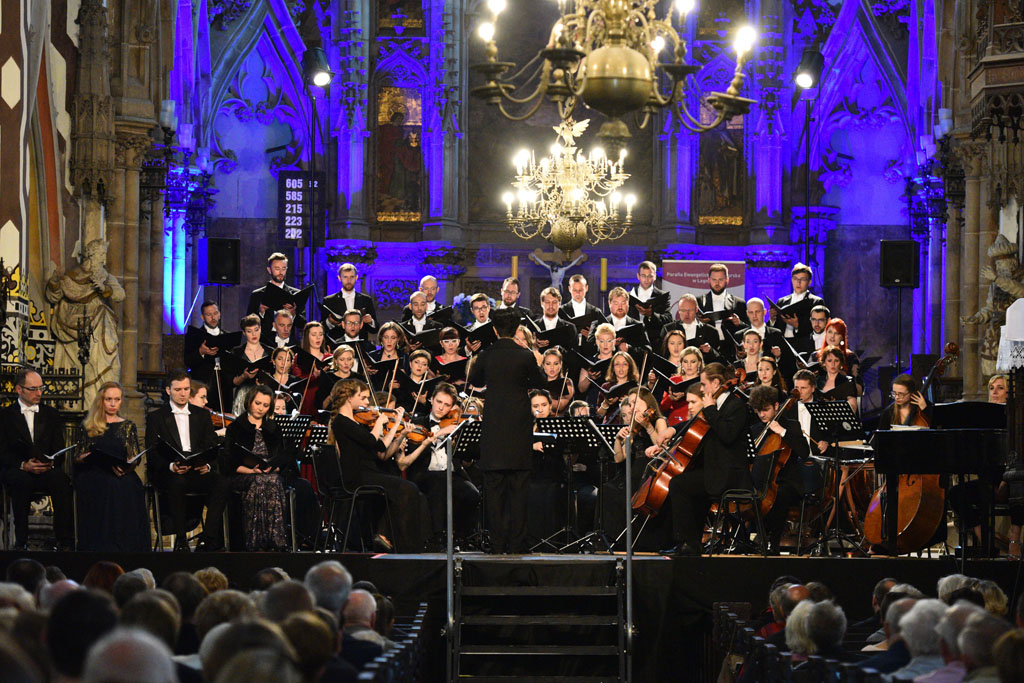 Zespół Wokalny Rondo po raz drugi laureatem Grand Prix Cantatu