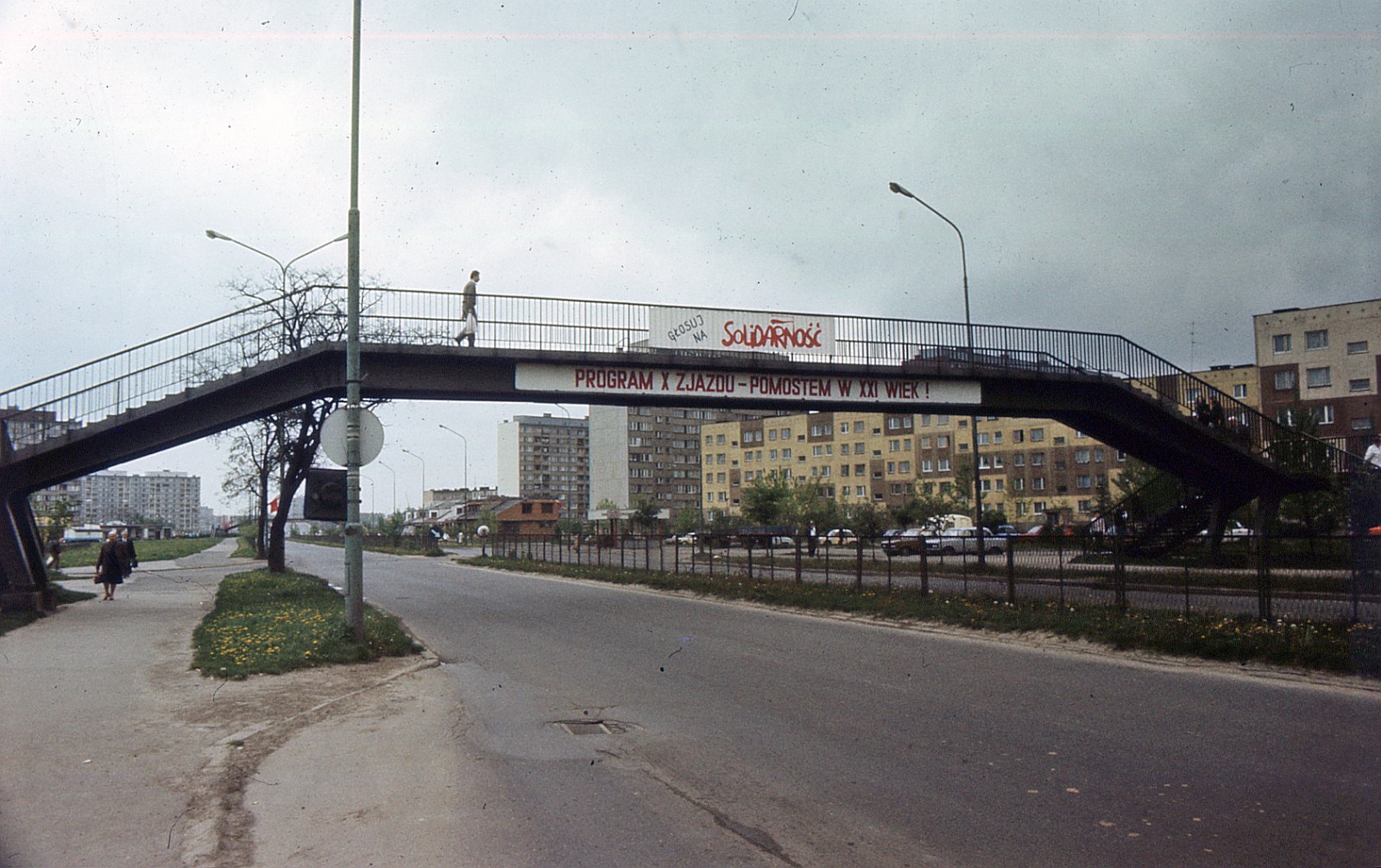 Kampania wyborcza i plakaty KO Solidarność