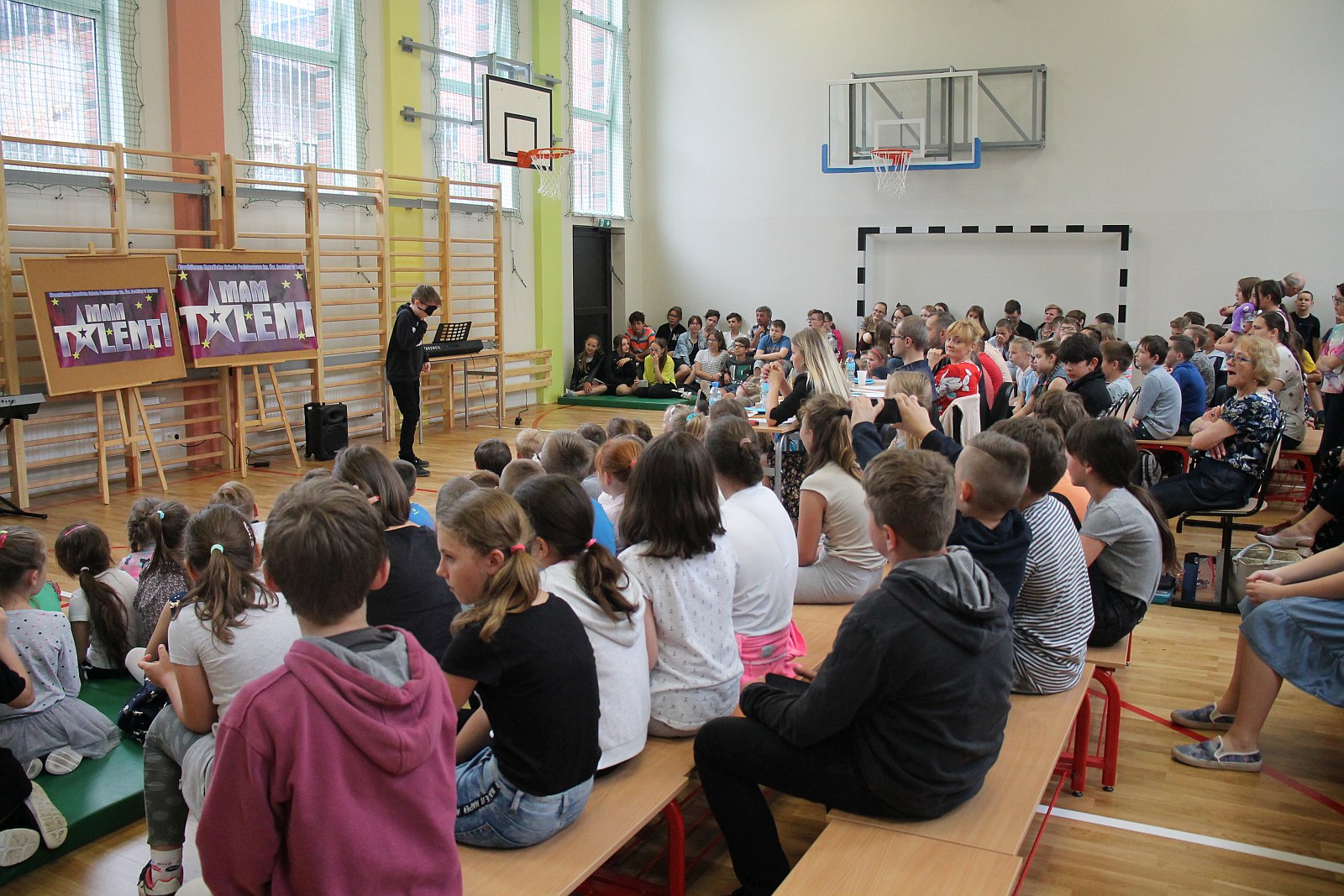 Konkurs Mam Talent dla uczniów Szkoły Katolickiej św. Rodziny
