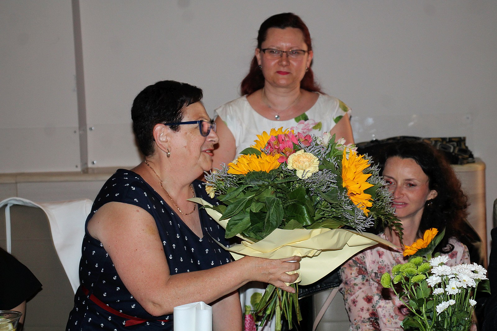 Polonez na rozpoczęcie balu ósmoklasisty uczniów SP 7
