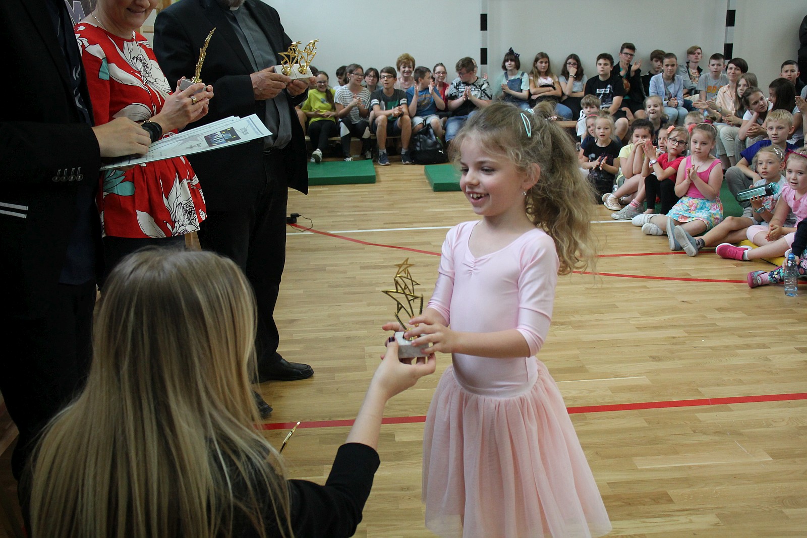 Konkurs Mam Talent dla uczniów Szkoły Katolickiej św. Rodziny
