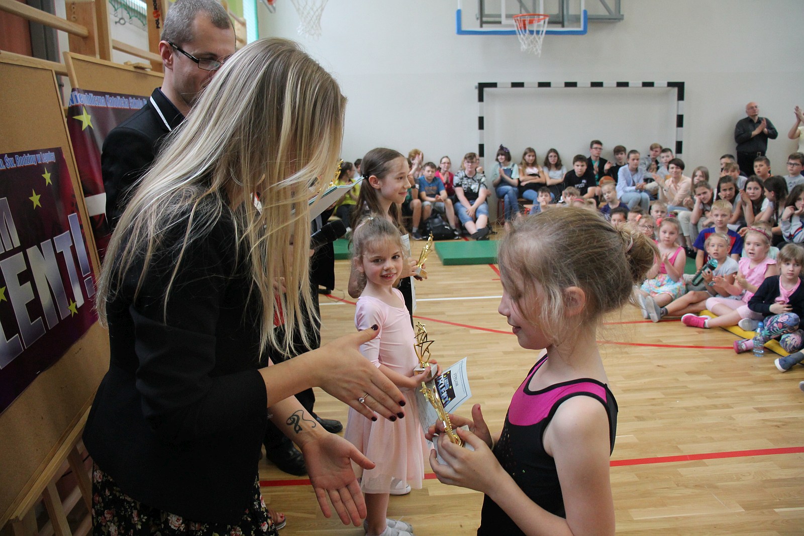 Konkurs Mam Talent dla uczniów Szkoły Katolickiej św. Rodziny