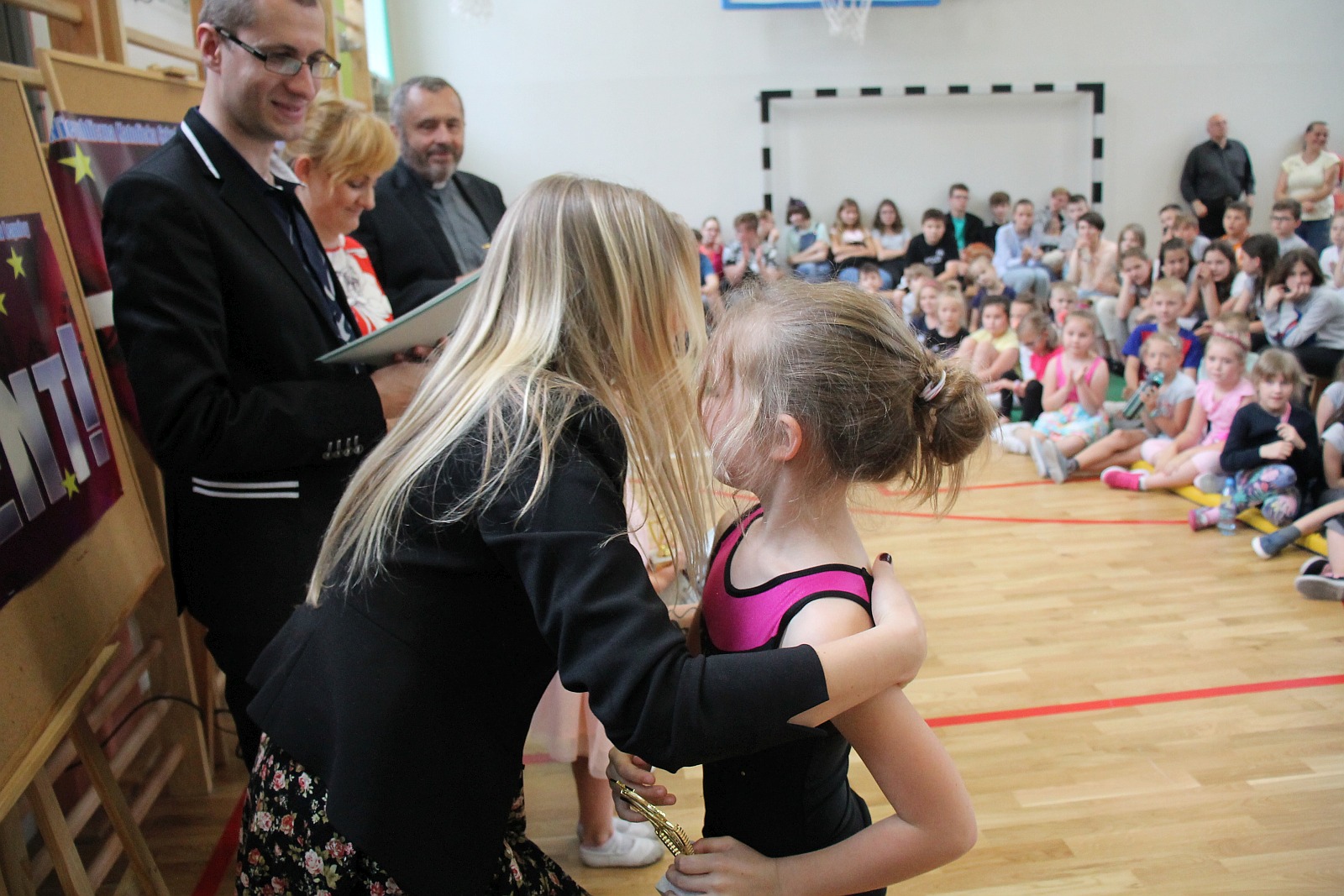 Konkurs Mam Talent dla uczniów Szkoły Katolickiej św. Rodziny