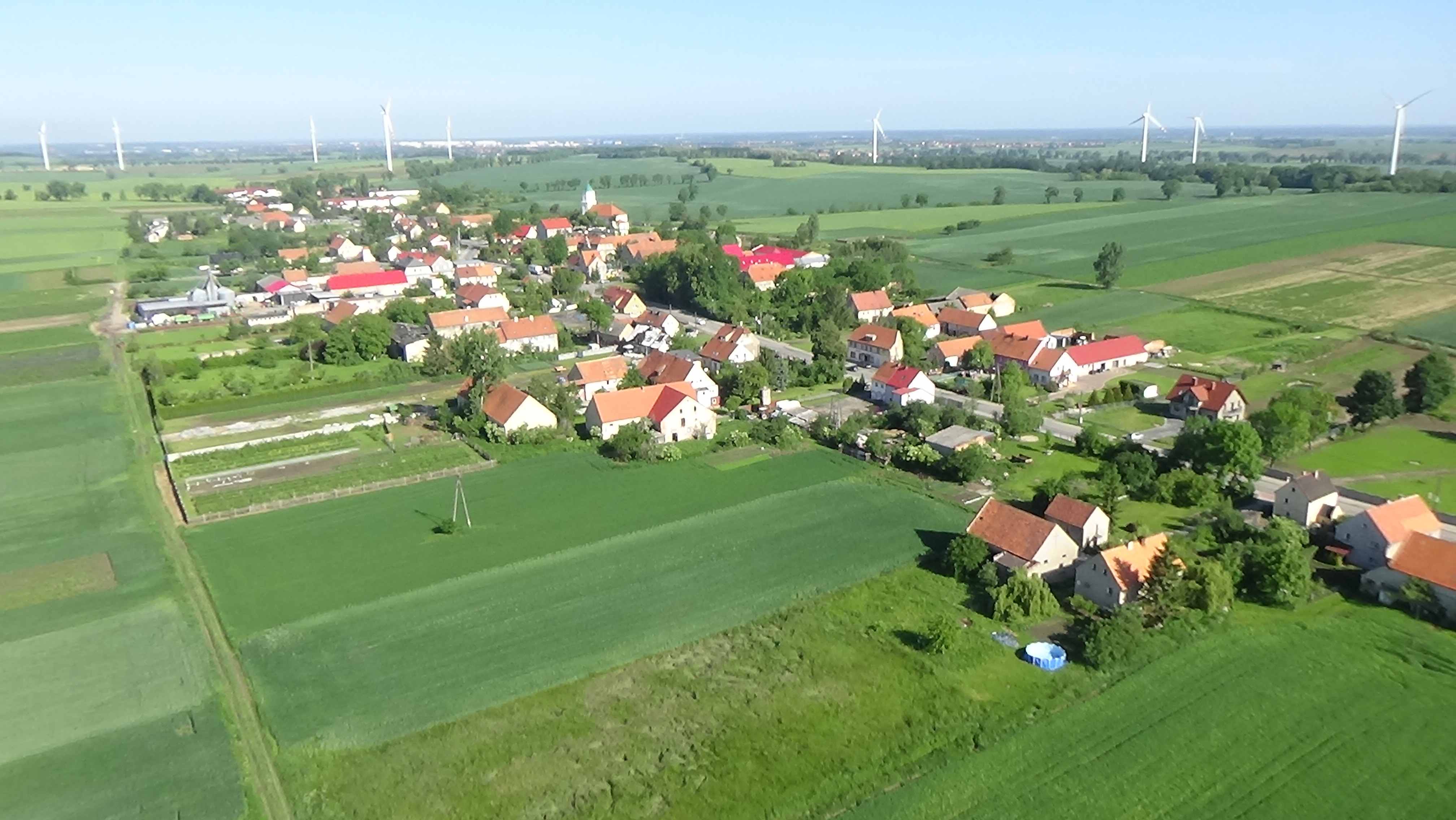 Taczalin z lotu ptaka. Zobacz jak wygląda wioska    
