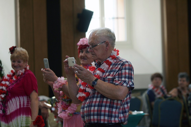 Spotkanie w hawajskich rytmach legnickich seniorów