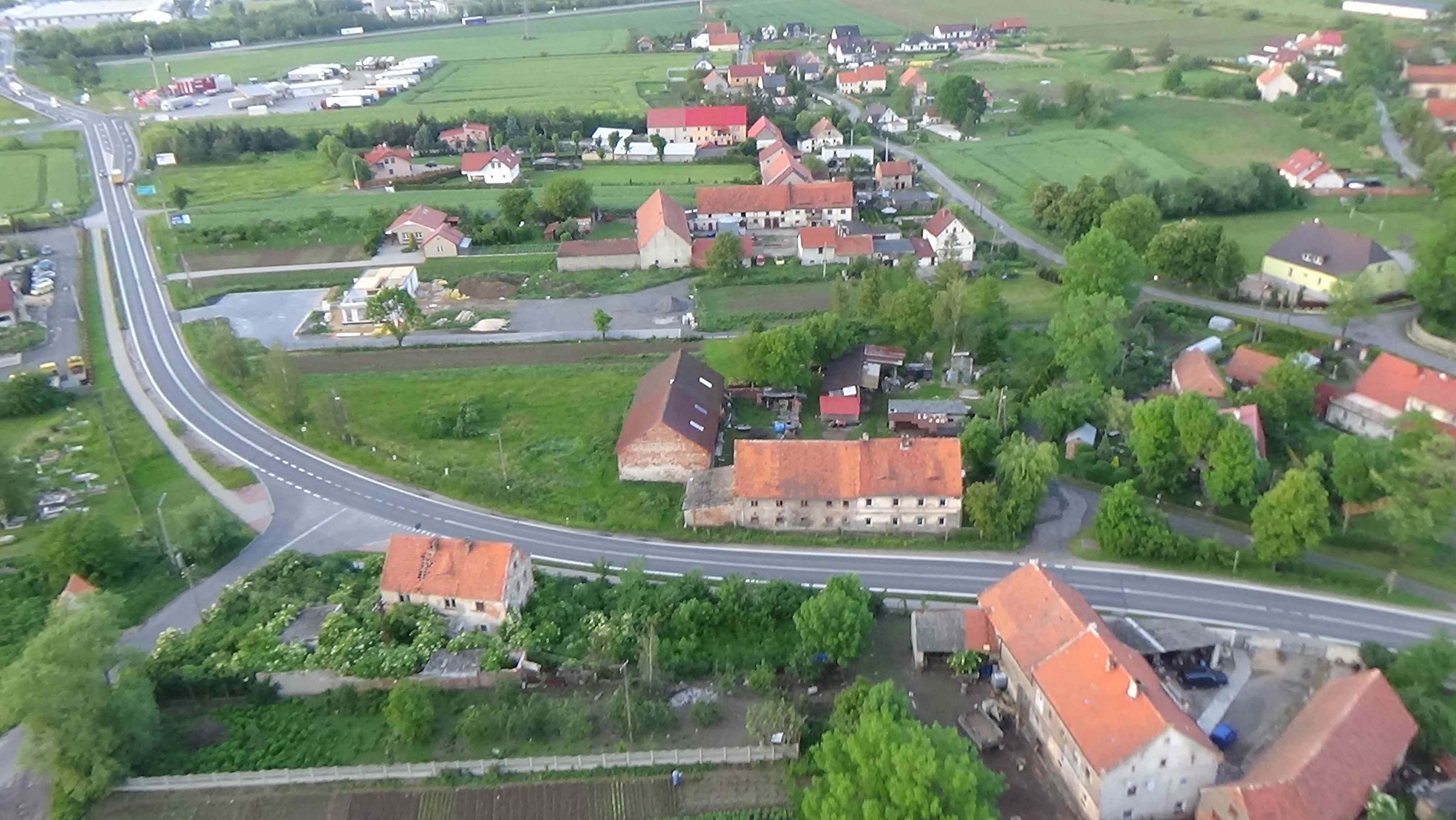 Nowa Wieś Legnicka z lotu ptaka. Zobacz jak wygląda wioska