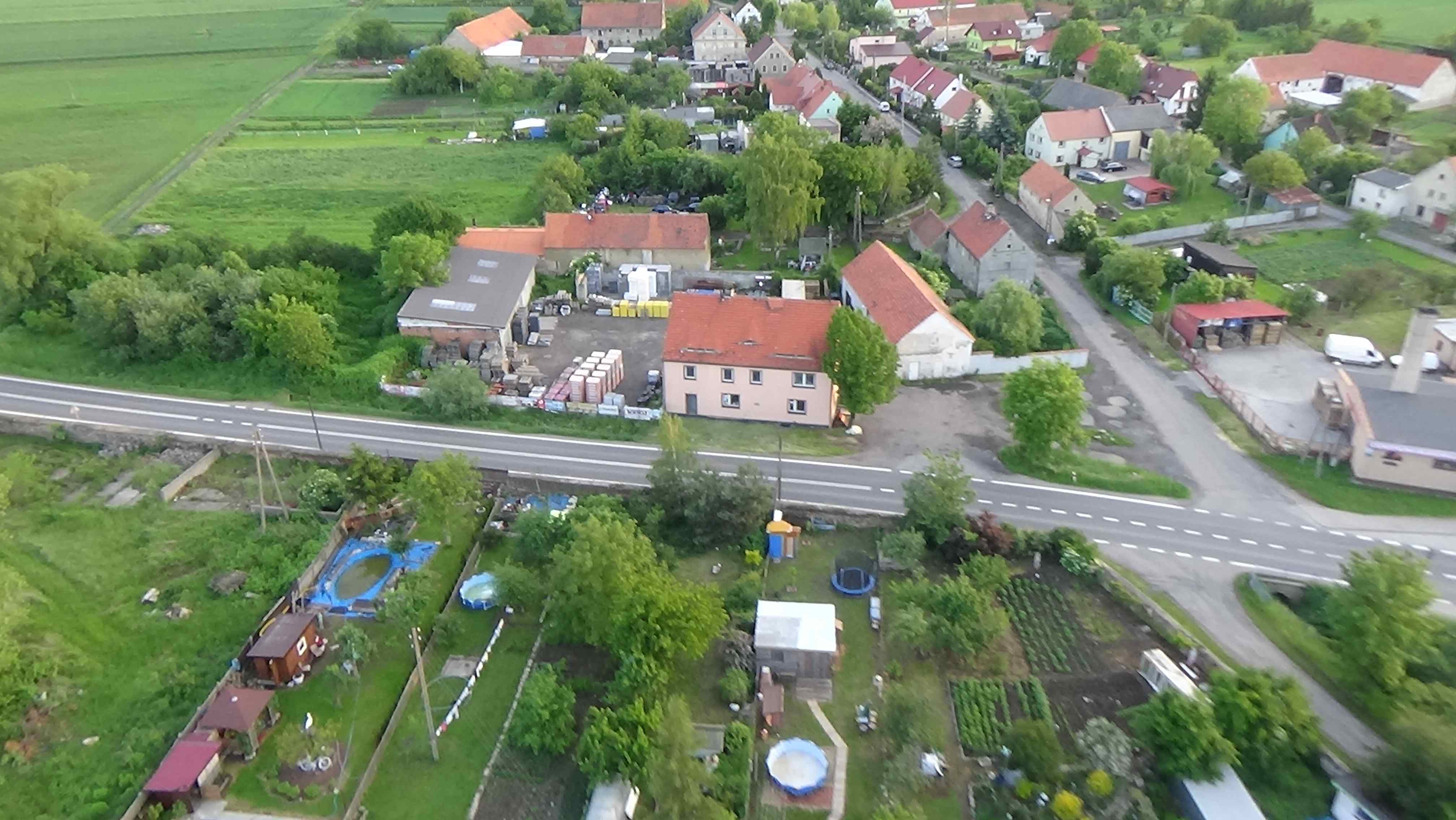 Nowa Wieś Legnicka z lotu ptaka. Zobacz jak wygląda wioska