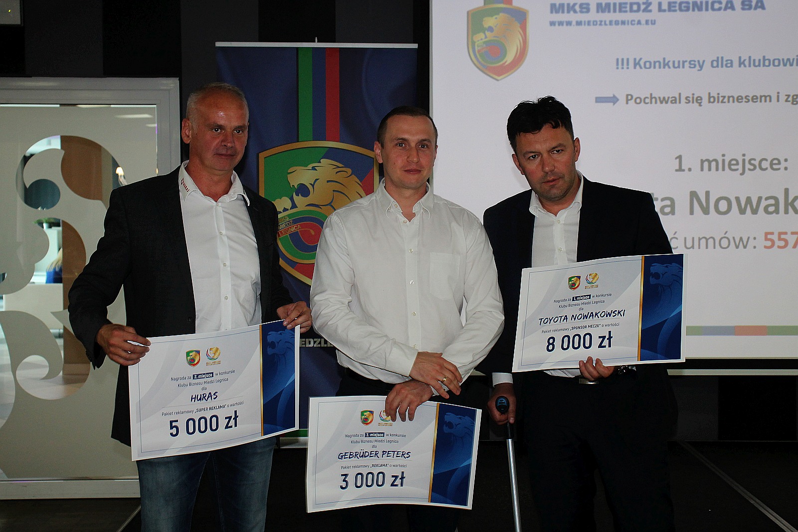 Spotkanie biznesowe - rozdanie certyfikatów