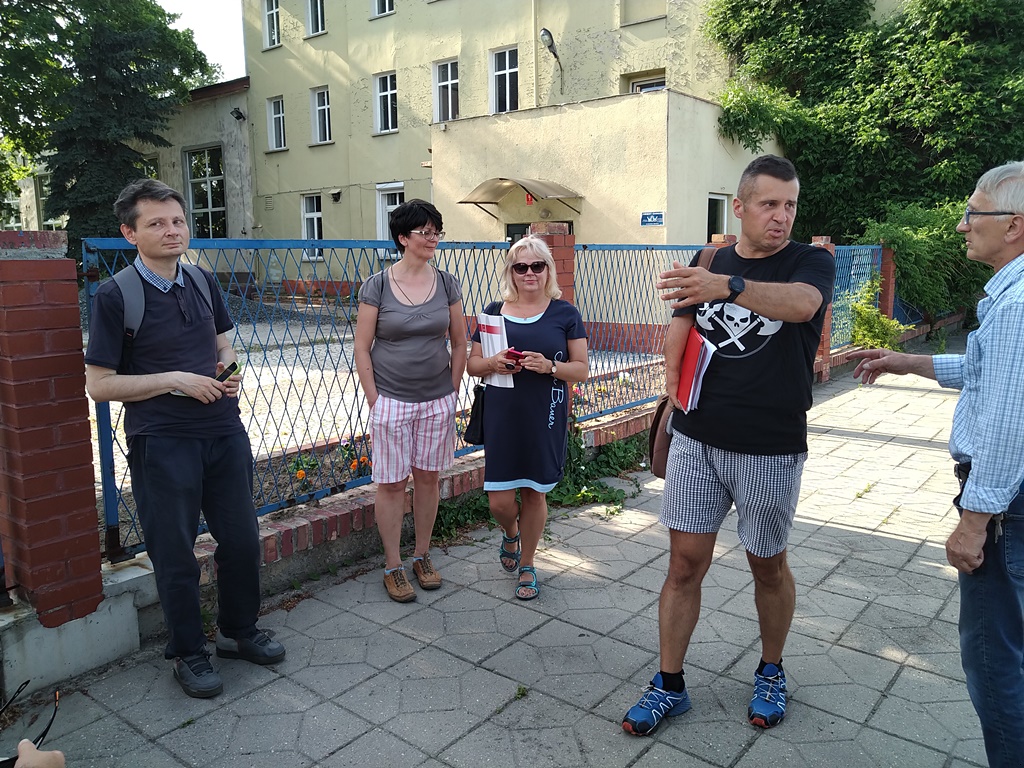Brodecki i Pundyk przewodnikami spaceru po Przybkowie