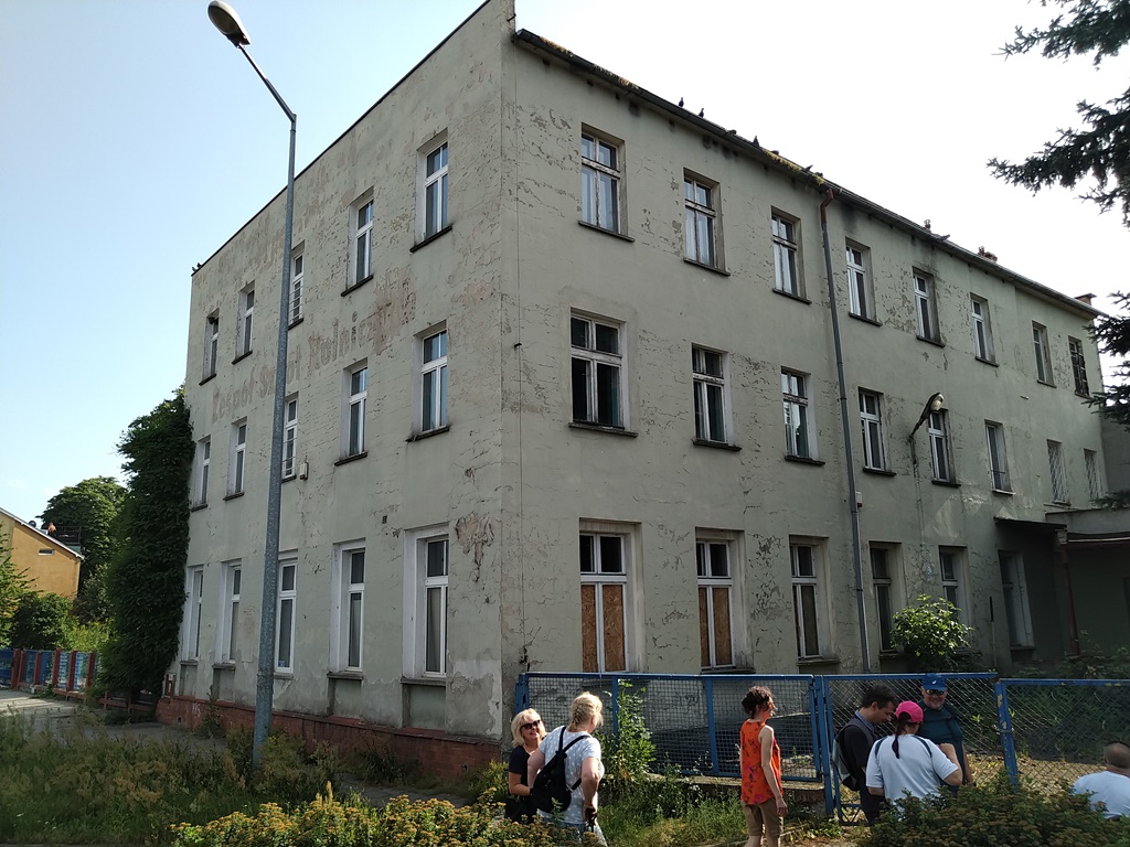 Brodecki i Pundyk przewodnikami spaceru po Przybkowie