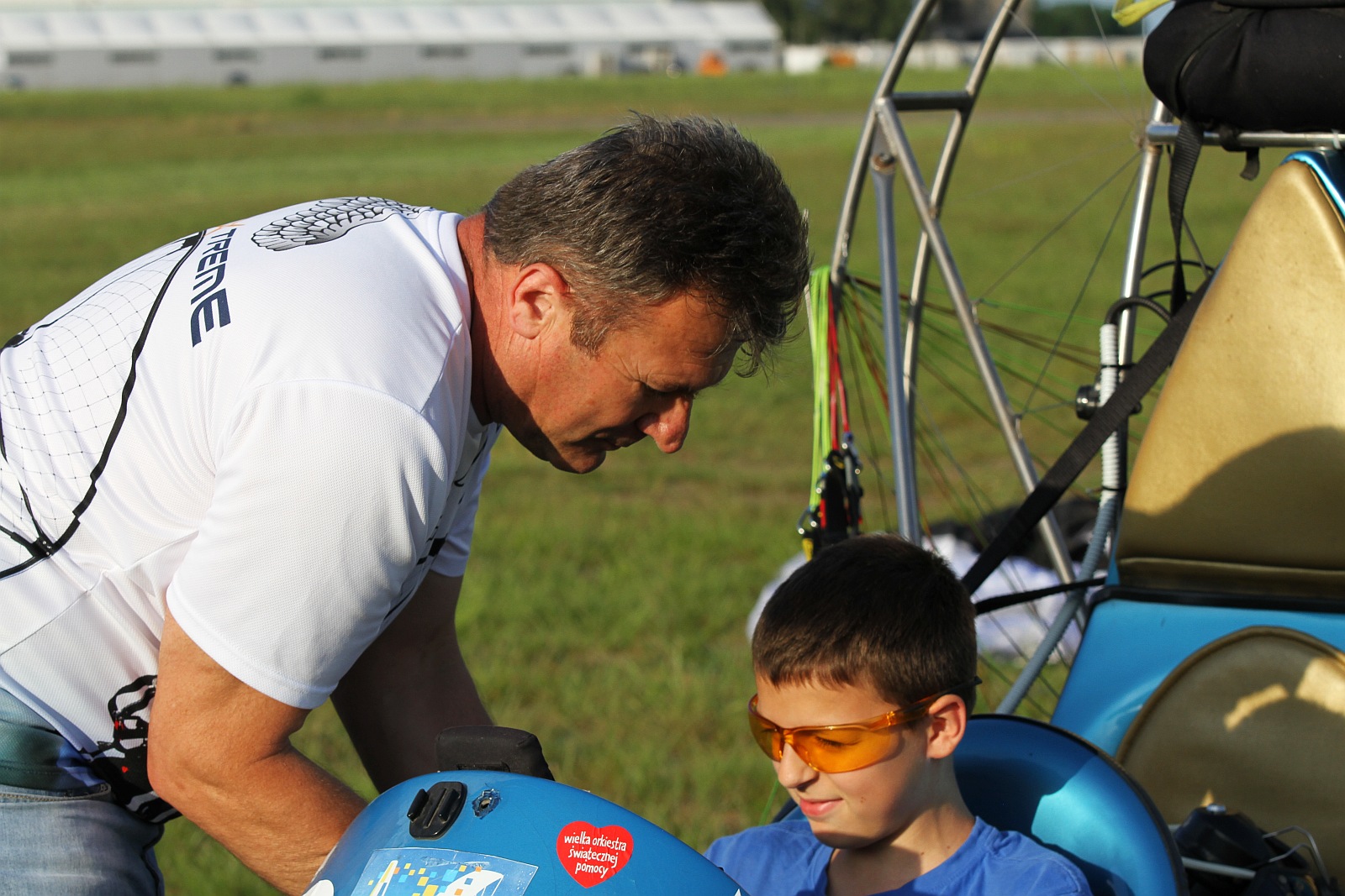 Zajęcia z legnickim pilotem „AnTonio” na lotnisku