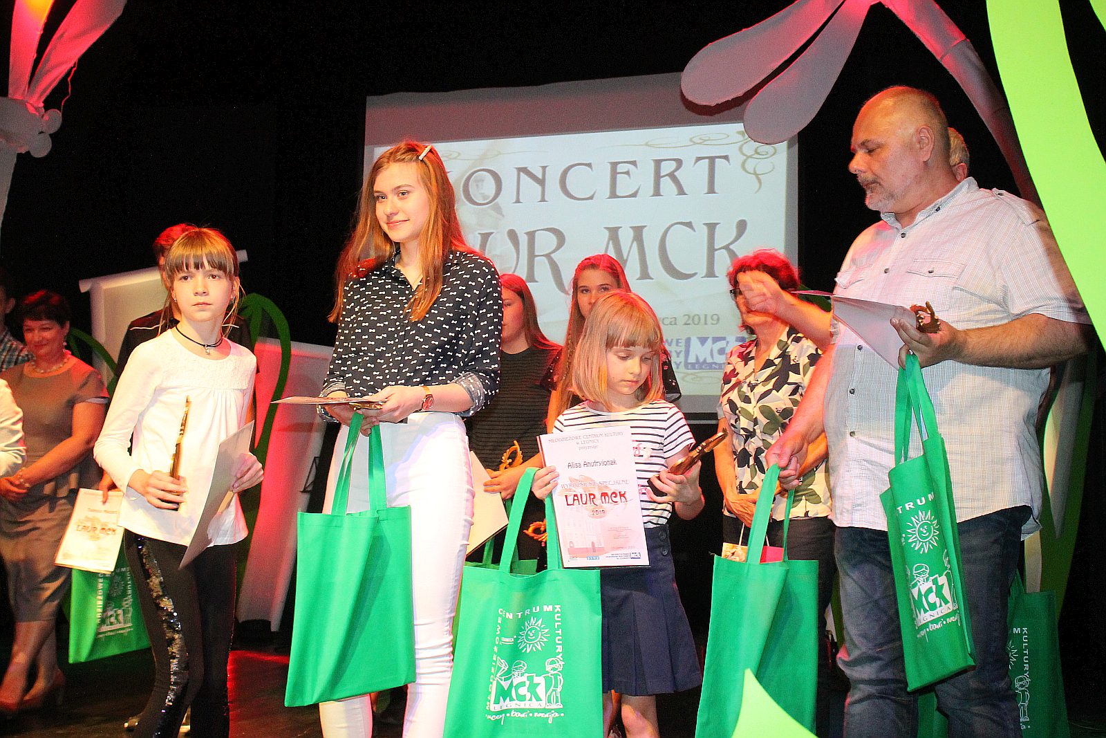 Uroczyste wręczenie Laurów 2019 dla wychowanków MCK   
