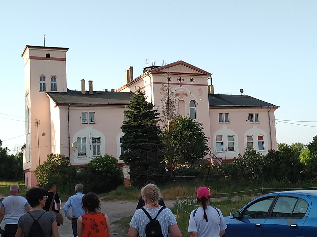 Brodecki i Pundyk przewodnikami spaceru po Przybkowie