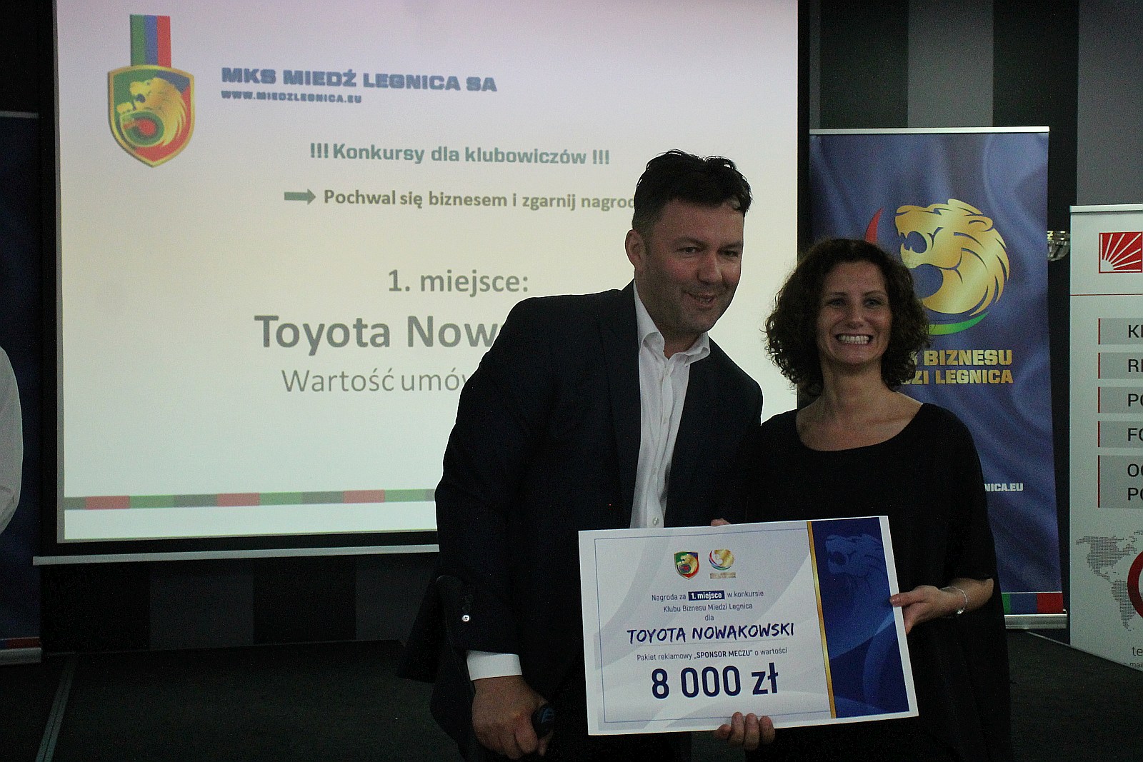 Spotkanie biznesowe - rozdanie certyfikatów