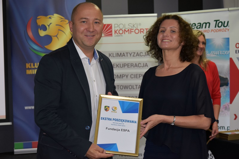 Spotkanie biznesowe - rozdanie certyfikatów
