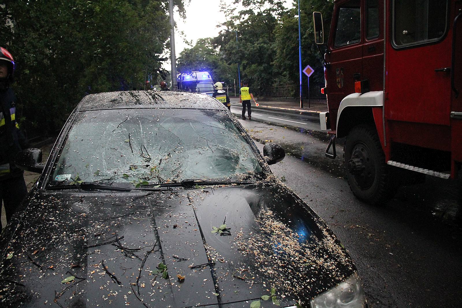 Tak wyglądają Legnica i Krotoszyce po sobotniej burzy