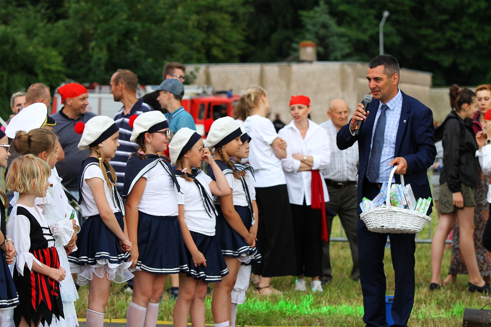 Deszczowa pogoda popsuła świętowanie w Legnickim Polu