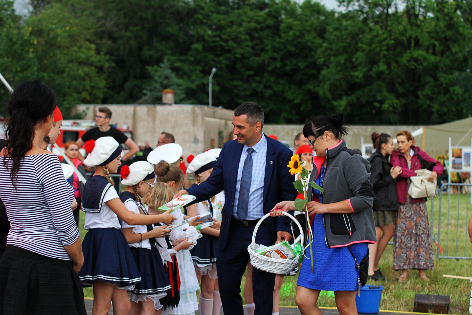 Deszczowa pogoda popsuła świętowanie w Legnickim Polu
