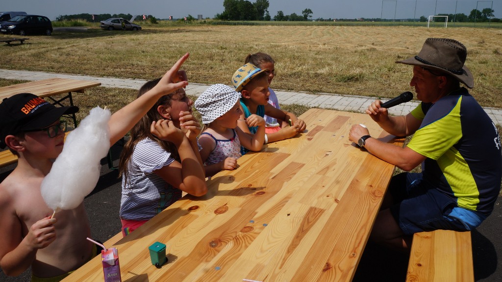 Biesiada Sąsiedzka w Piotrówku integrowała w słońcu i deszczu
