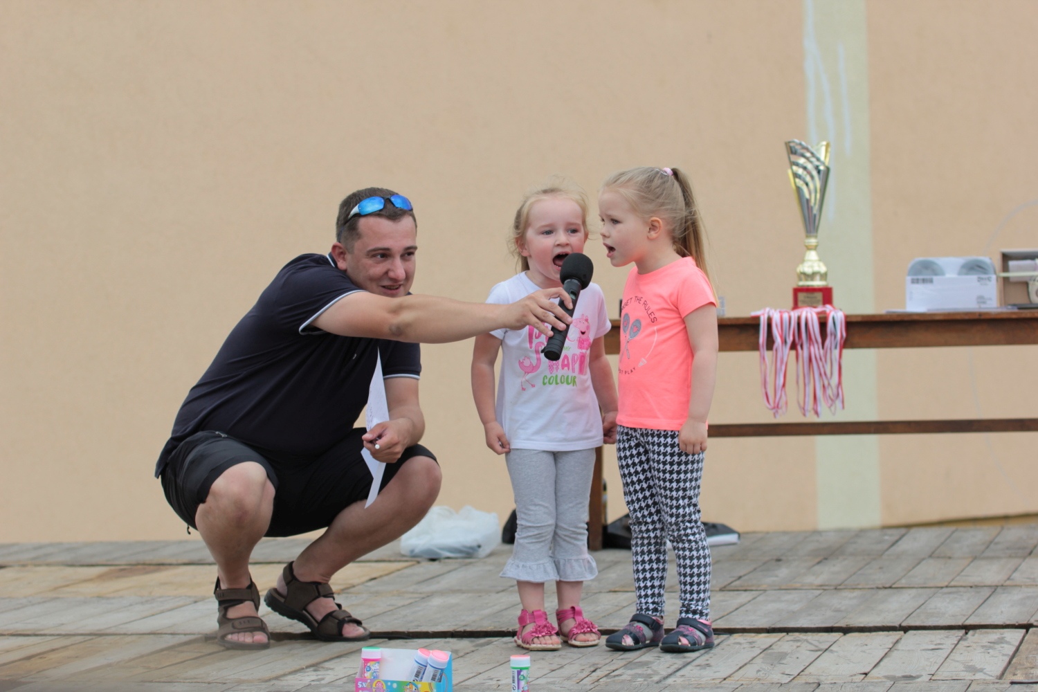 Festyn parafii Świętej Trójcy na gościnnym terenie SP nr 7