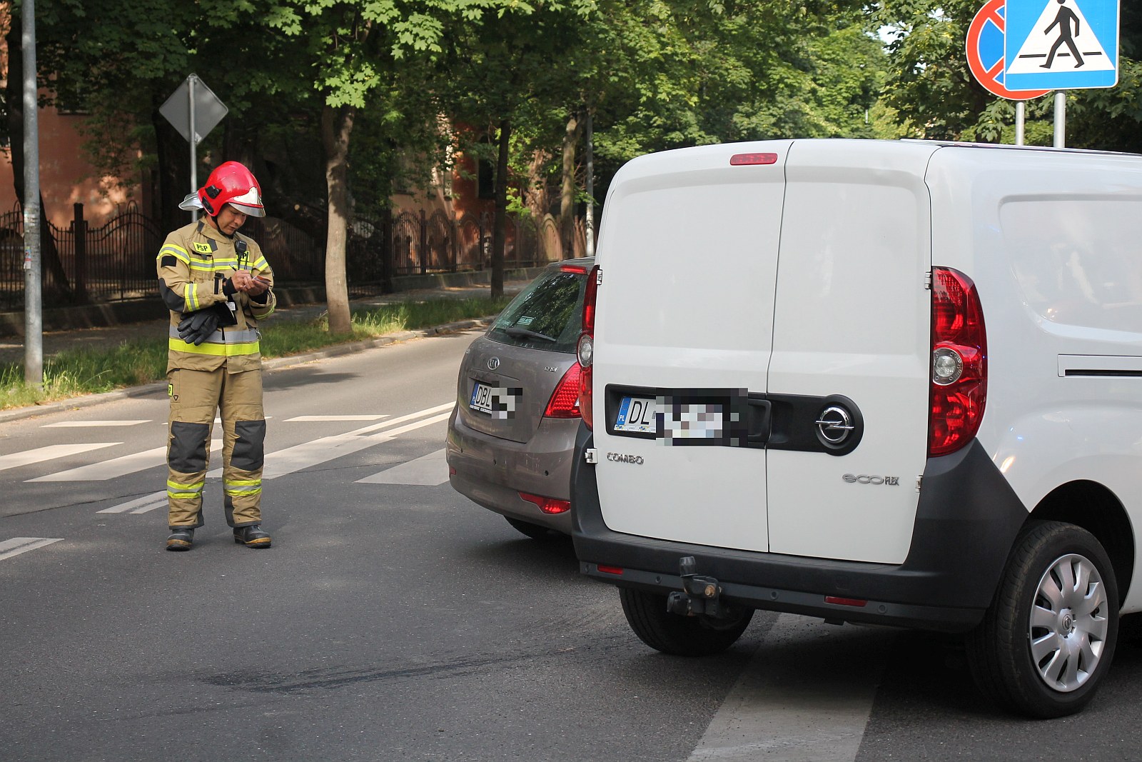 Kolizja dwóch aut na ulicy Wojska Polskiego