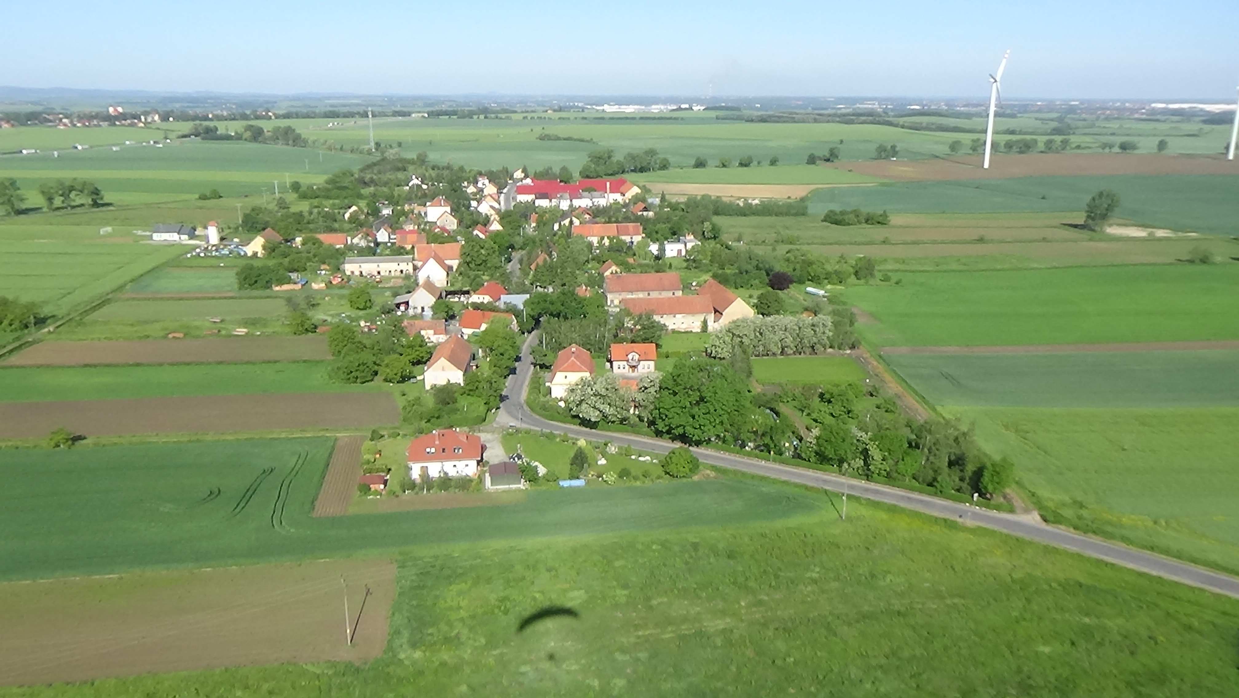 Księginice z lotu ptaka. Zobacz jak wygląda wioska
