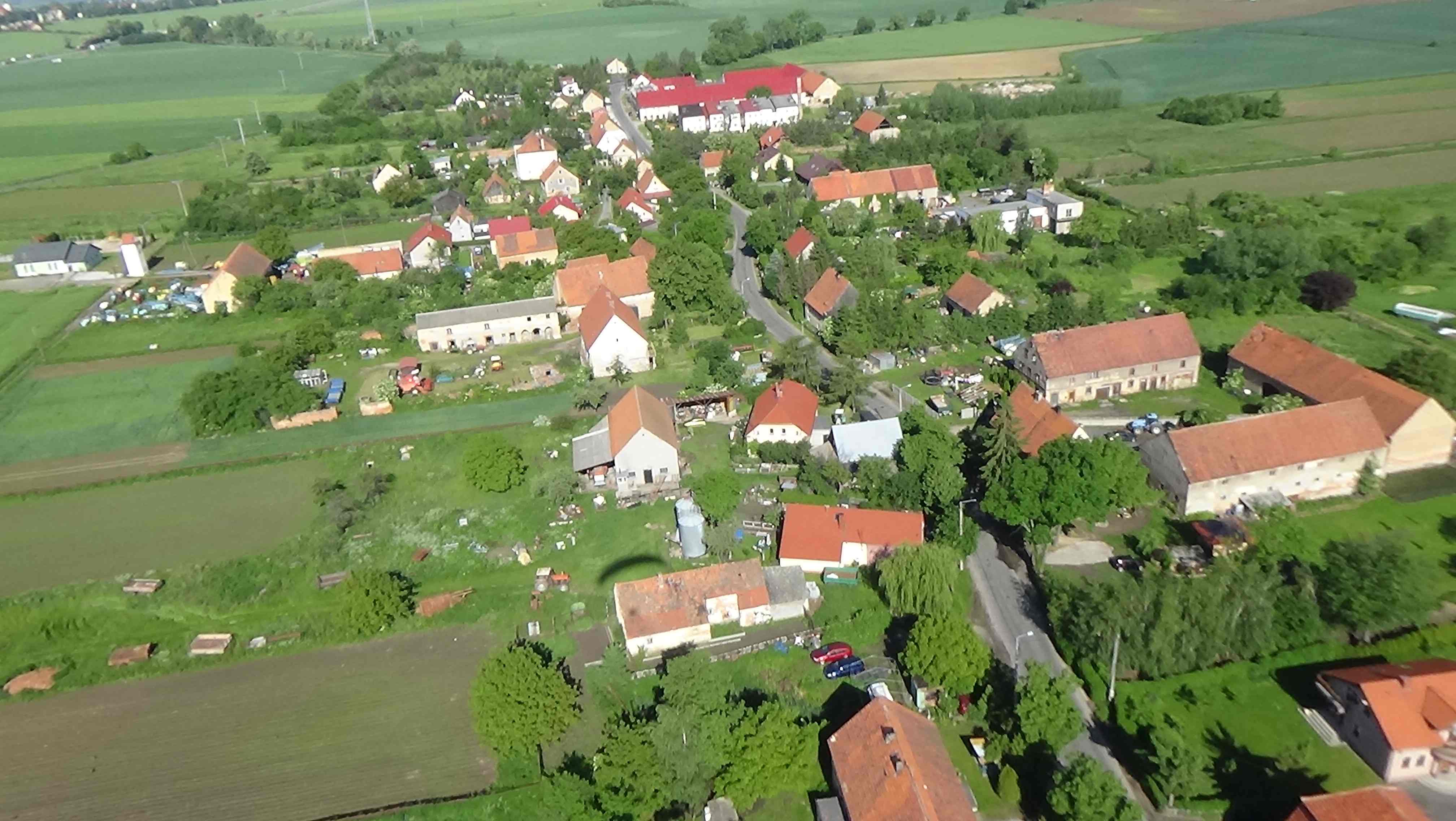 Księginice z lotu ptaka. Zobacz jak wygląda wioska
