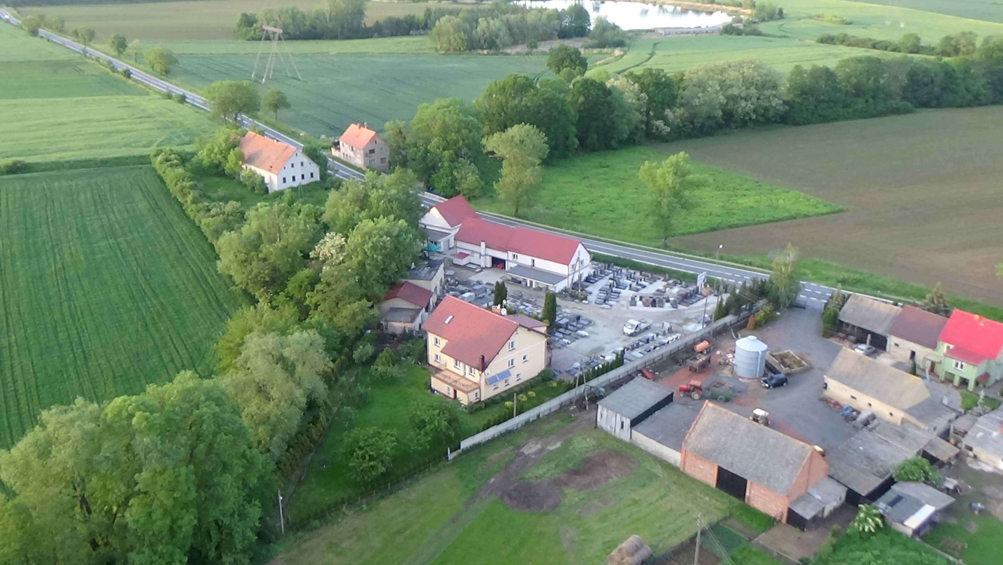 Koiszków z lotu ptaka. Zobacz jak wygląda wioska        	