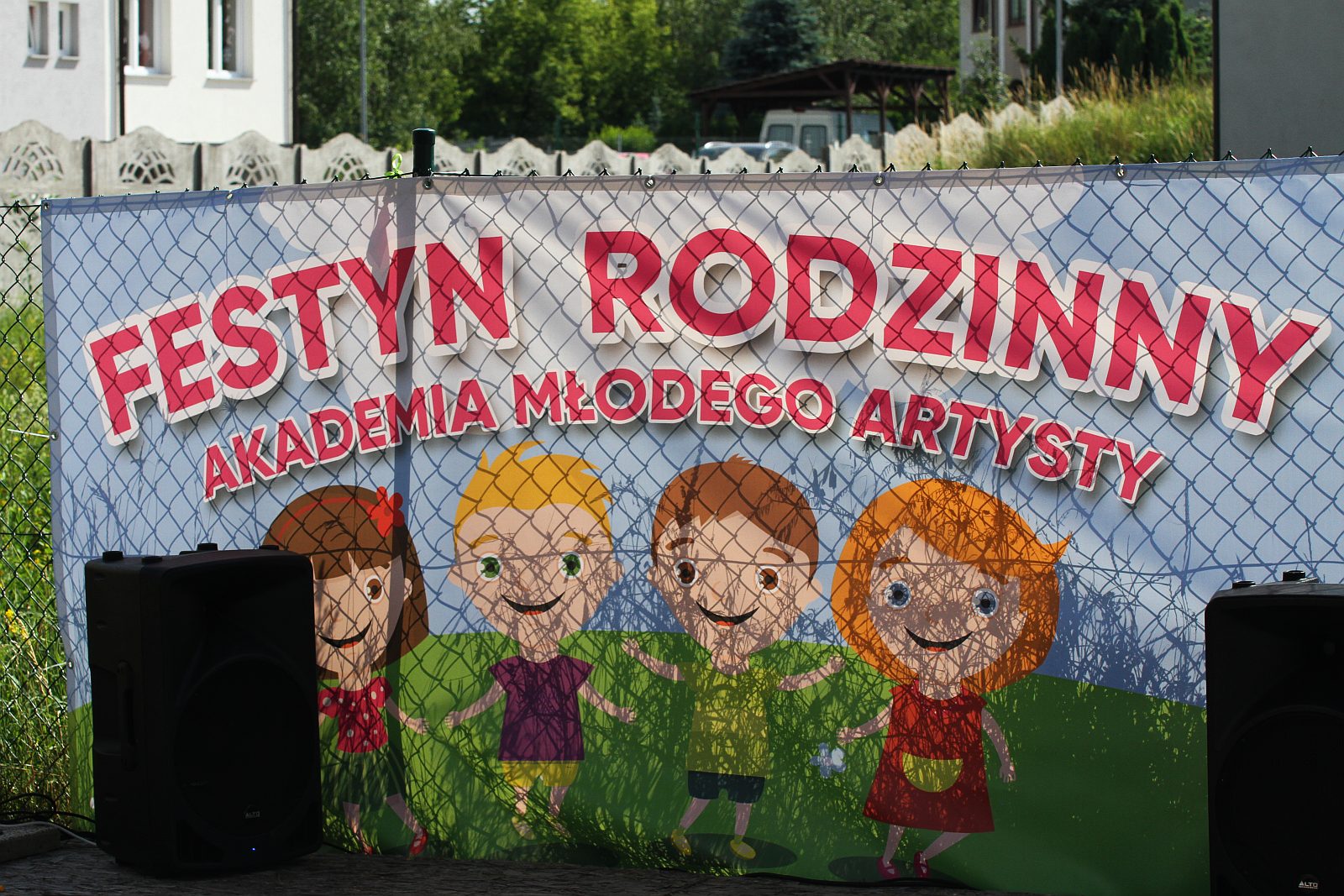 W Akademii Młodego Artysty i Maluszka rok szkolny się zakończył