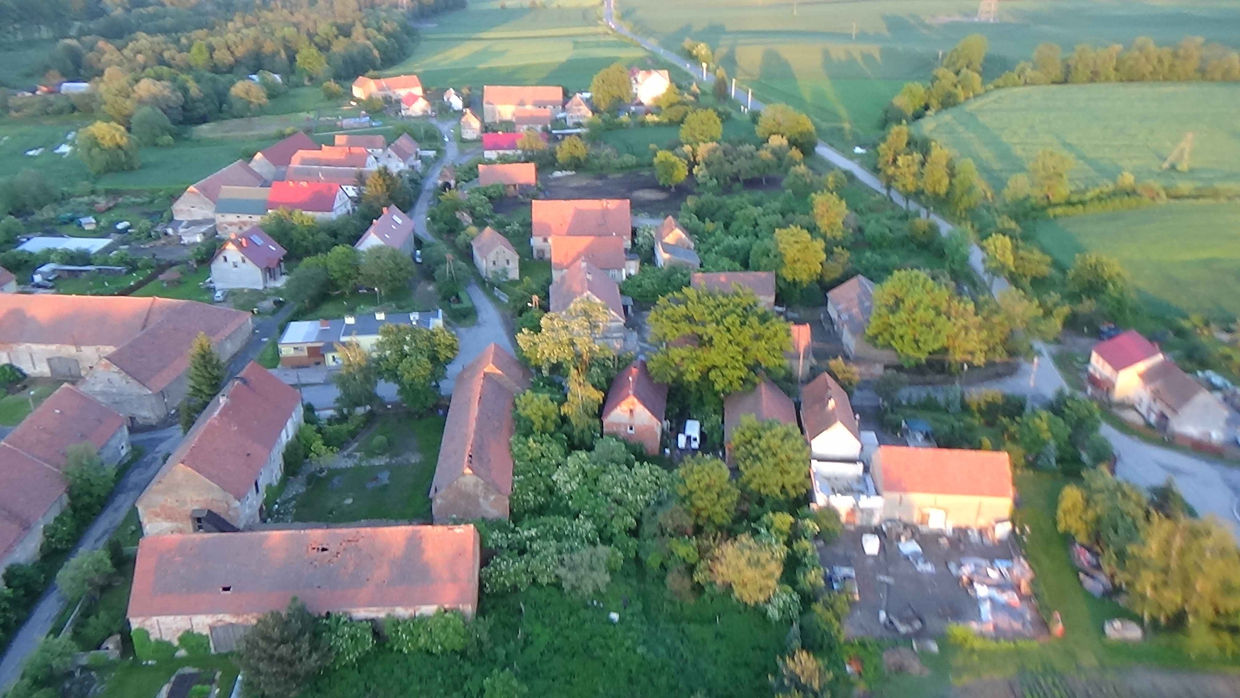 Lubień z lotu ptaka. Zobacz jak wygląda wioska       
