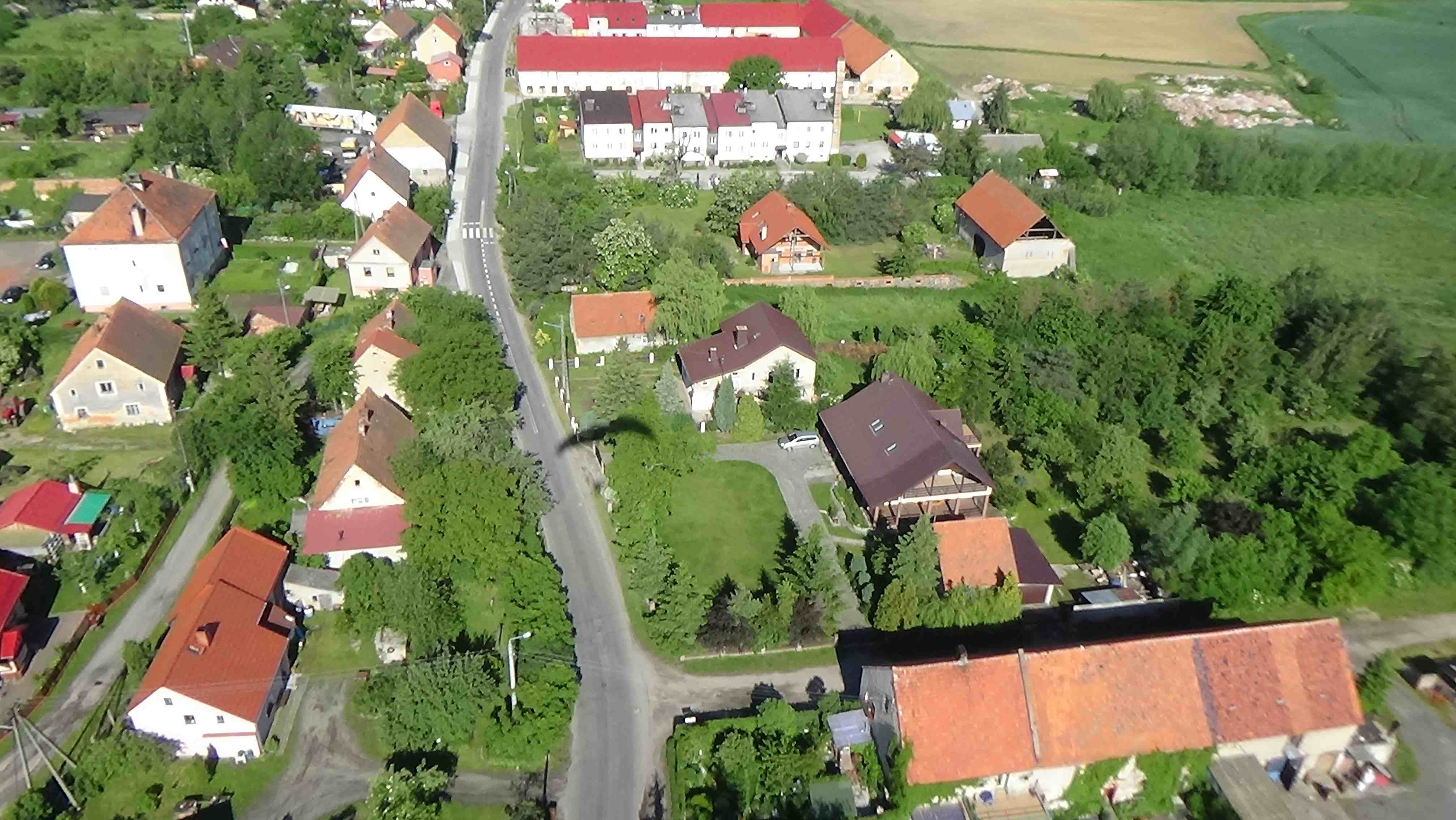 Księginice z lotu ptaka. Zobacz jak wygląda wioska
