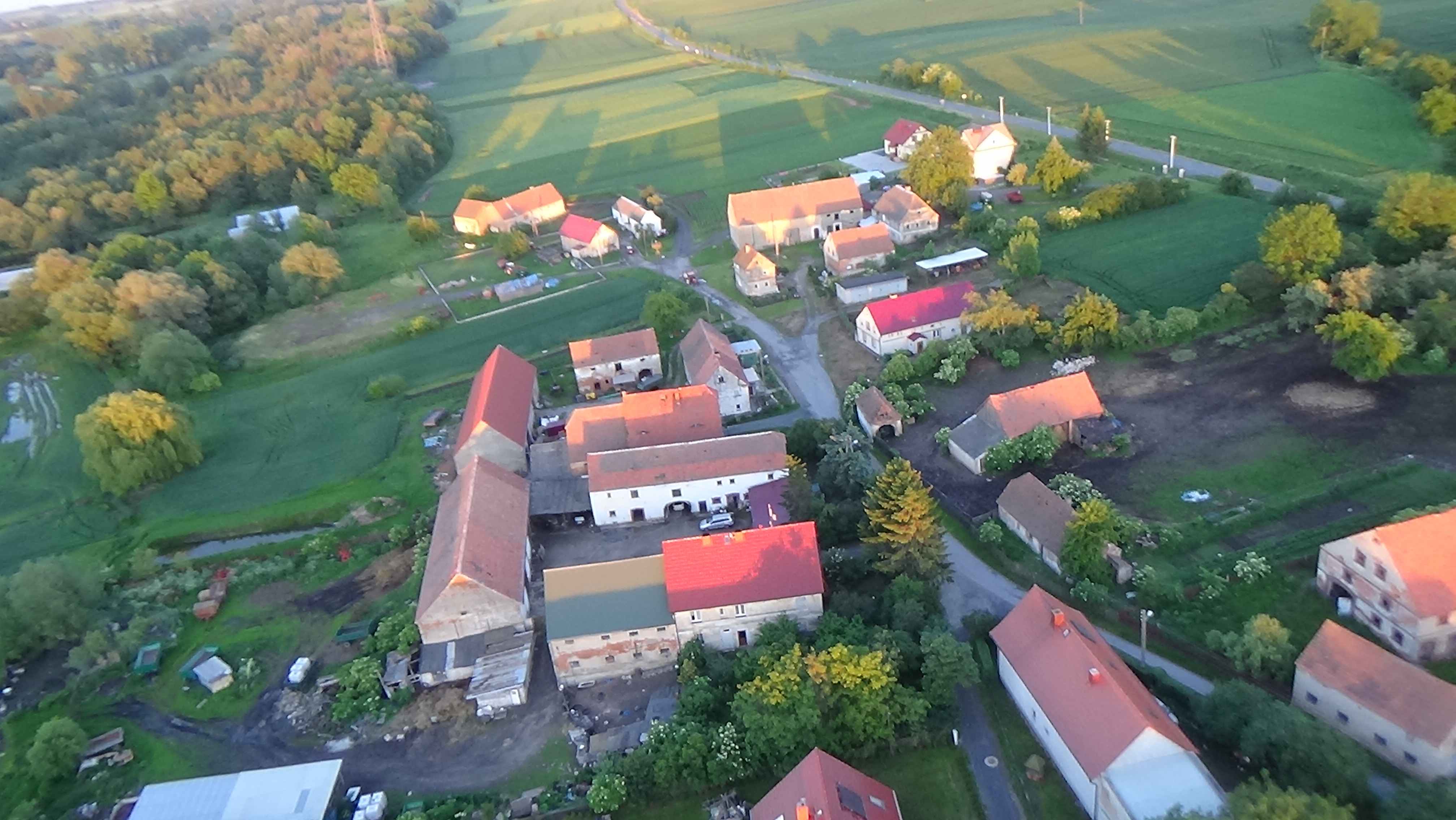 Lubień z lotu ptaka. Zobacz jak wygląda wioska       

