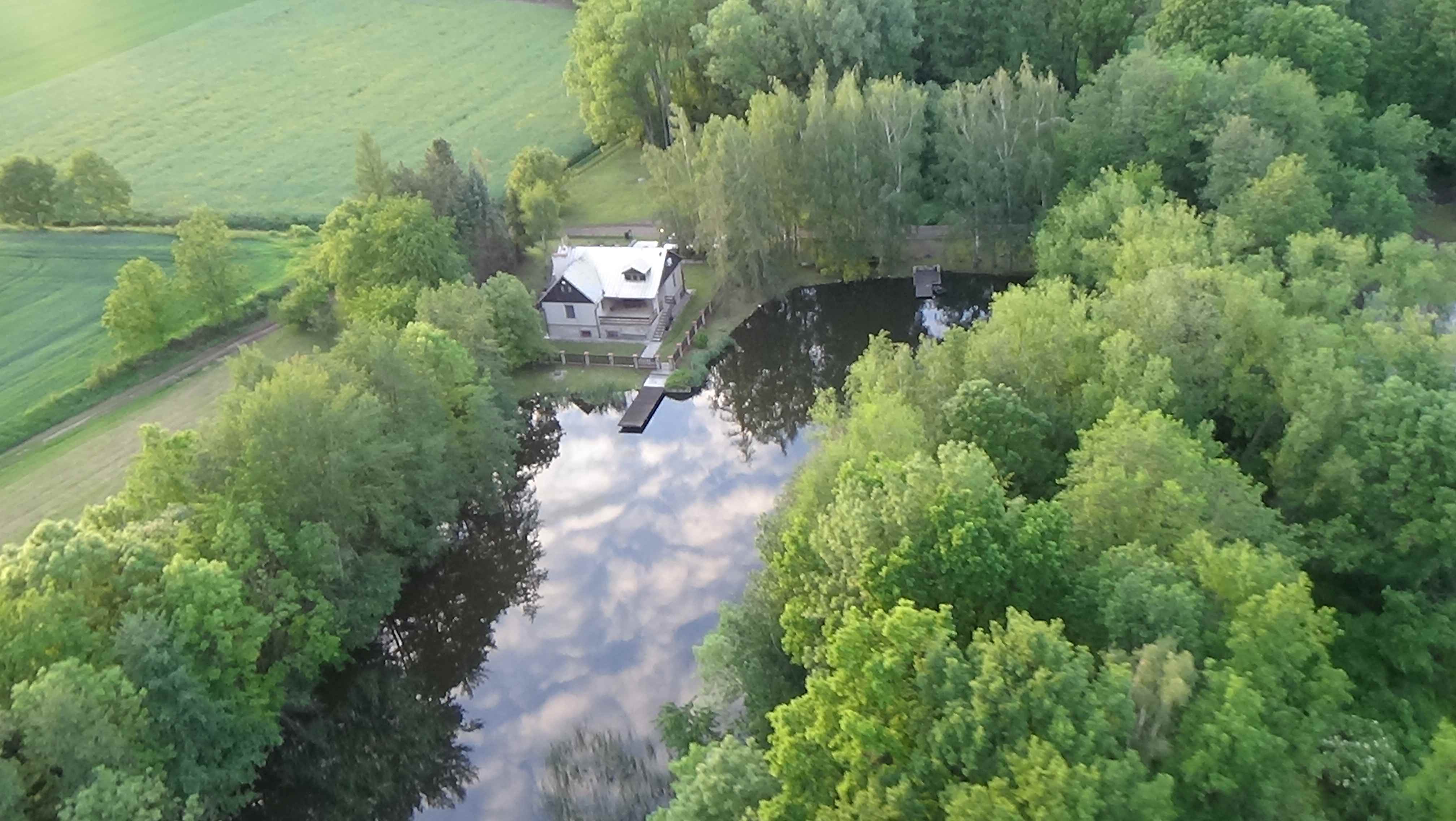Koiszków z lotu ptaka. Zobacz jak wygląda wioska        	