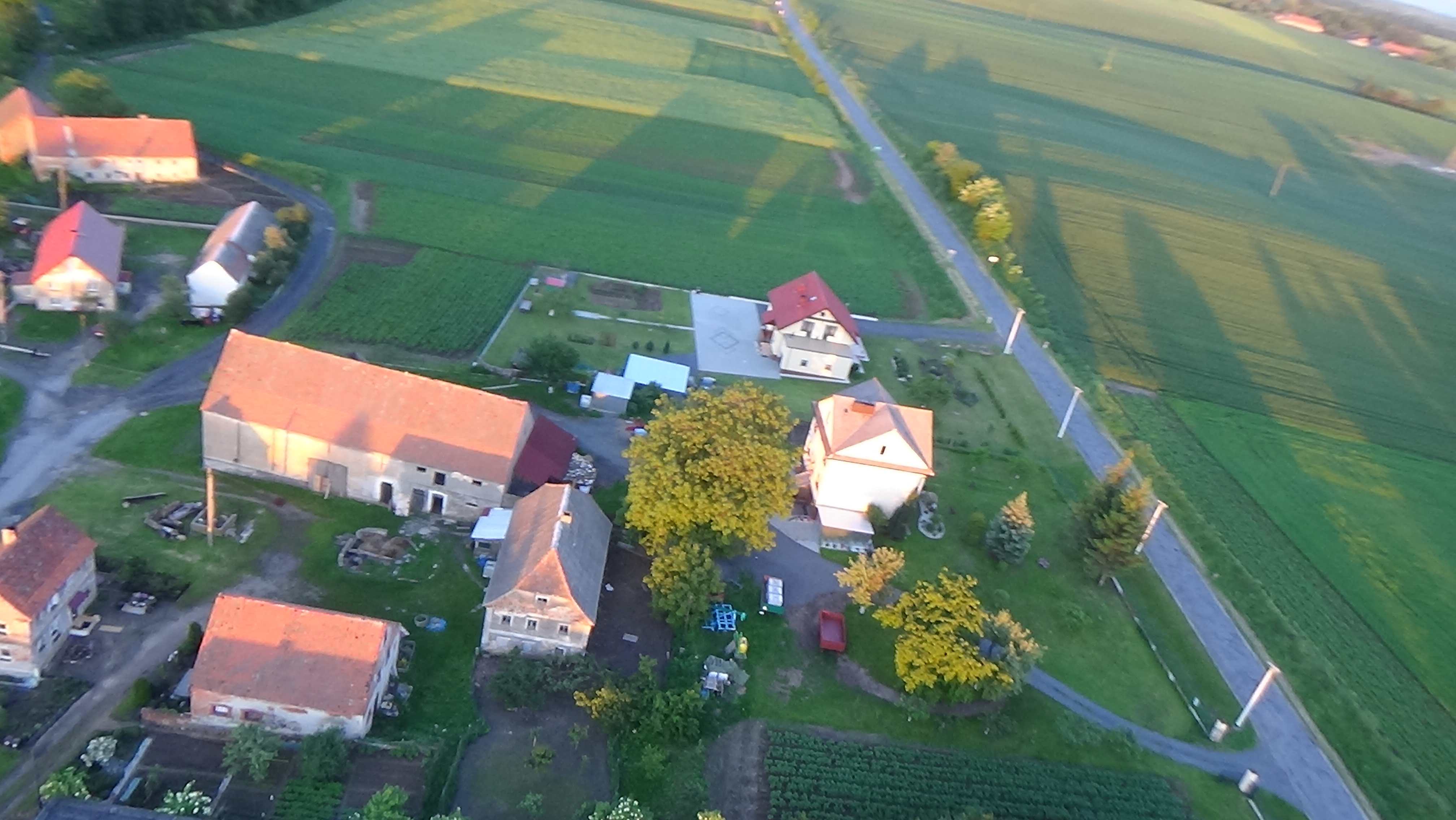 Lubień z lotu ptaka. Zobacz jak wygląda wioska       
