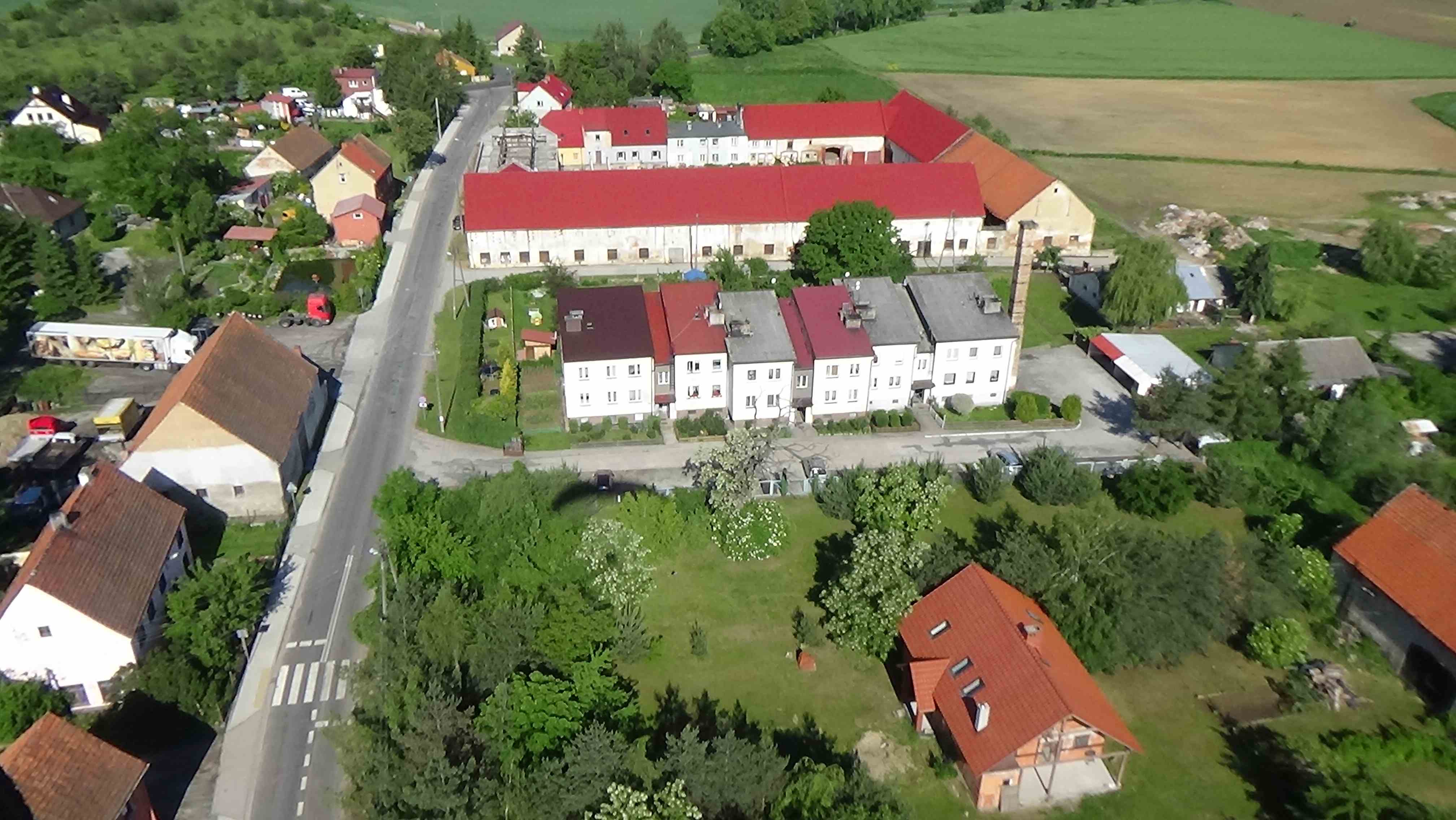 Księginice z lotu ptaka. Zobacz jak wygląda wioska
