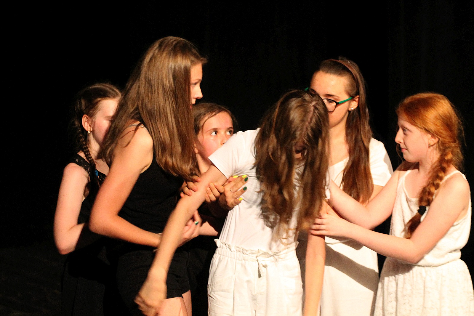 Mały Goniec: Perły z lamusa 2019 na dużej scenie teatralnej