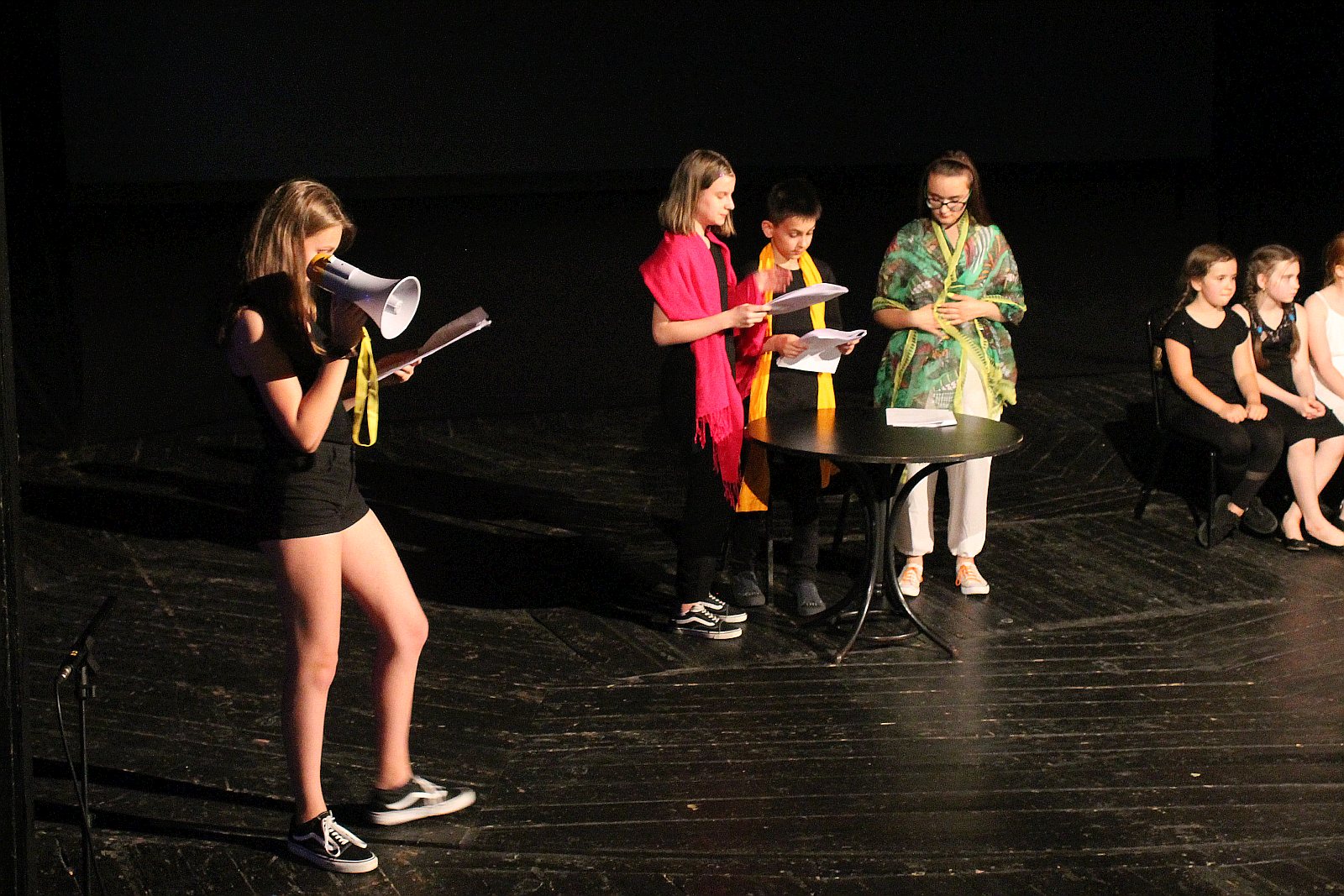 Mały Goniec: Perły z lamusa 2019 na dużej scenie teatralnej