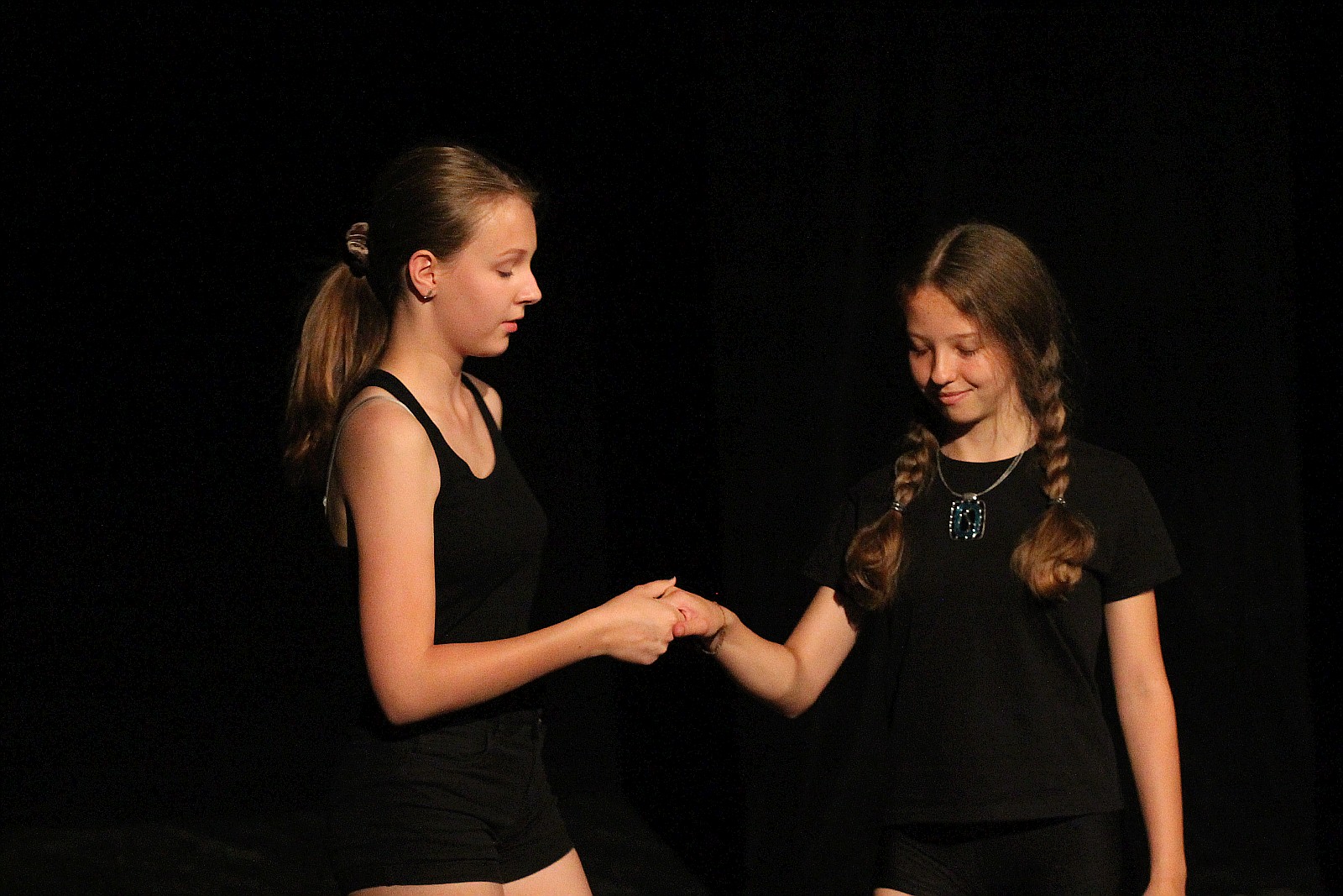 Mały Goniec: Perły z lamusa 2019 na dużej scenie teatralnej