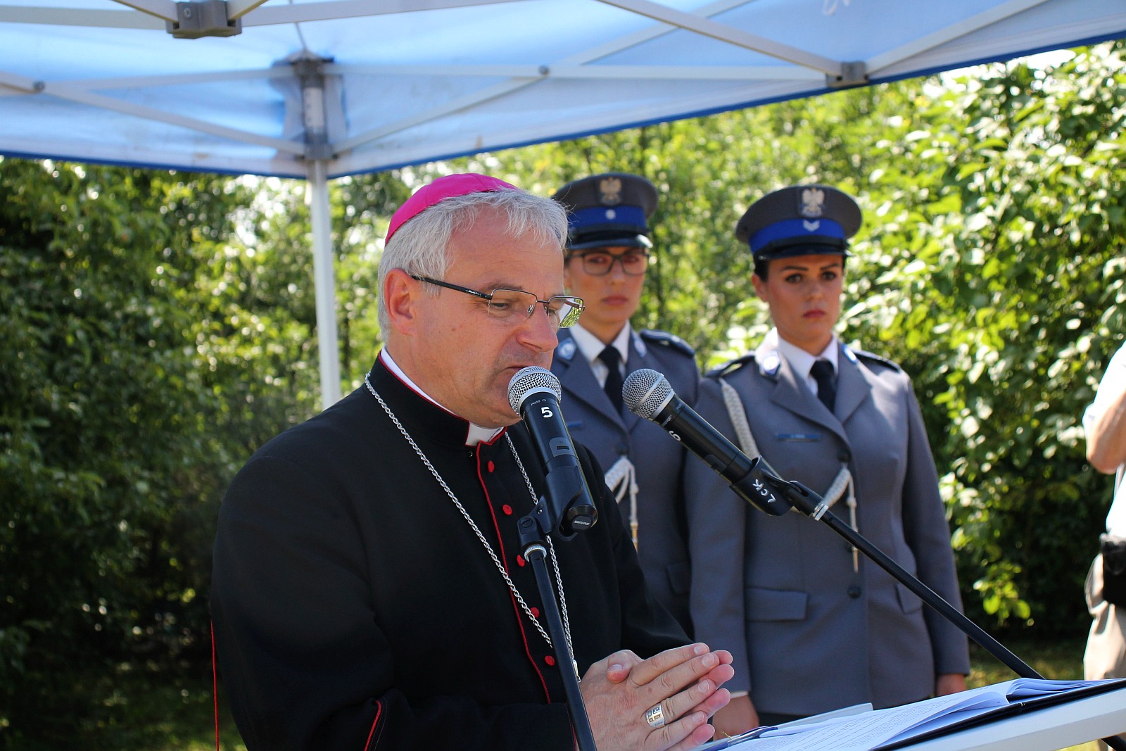 Dęby Pamięci poległych policjantów będą rosły w Parku Bielańskim