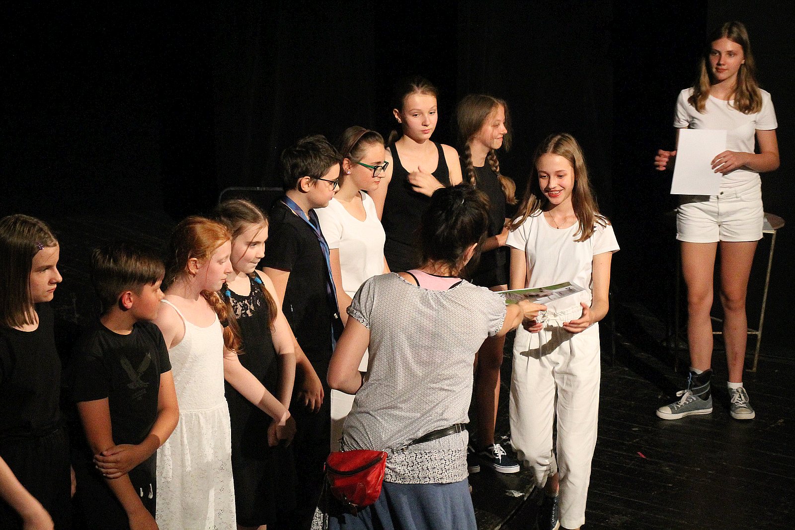 Mały Goniec: Perły z lamusa 2019 na dużej scenie teatralnej