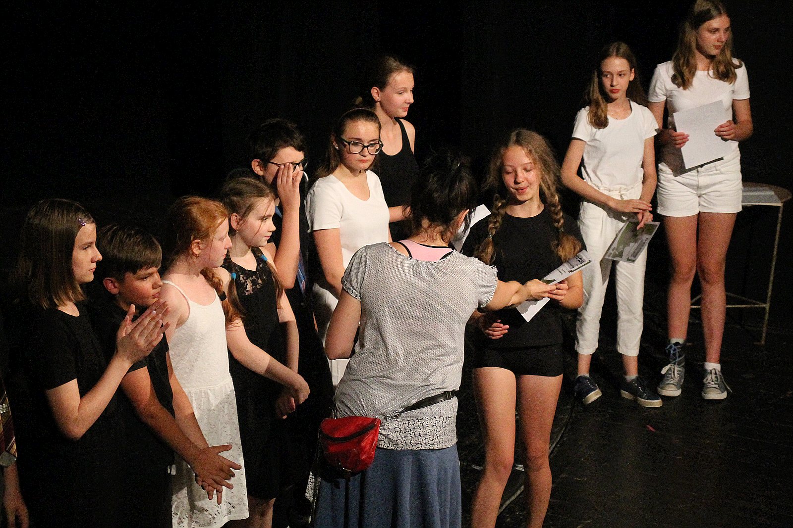 Mały Goniec: Perły z lamusa 2019 na dużej scenie teatralnej