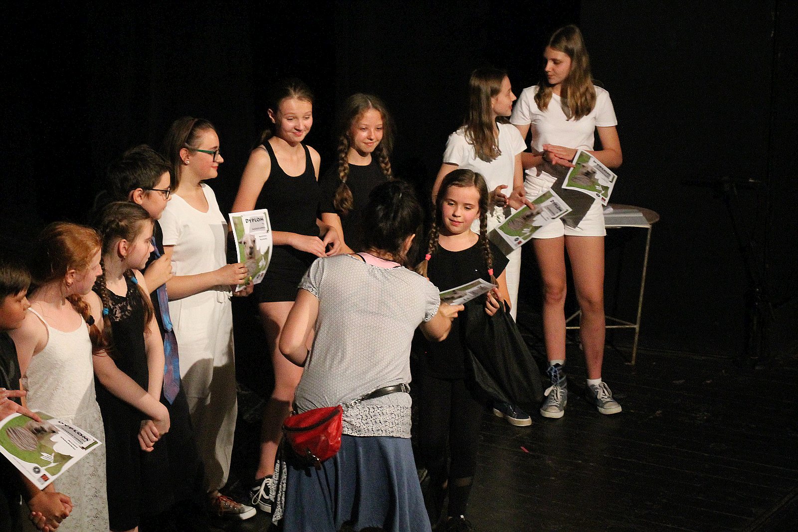 Mały Goniec: Perły z lamusa 2019 na dużej scenie teatralnej