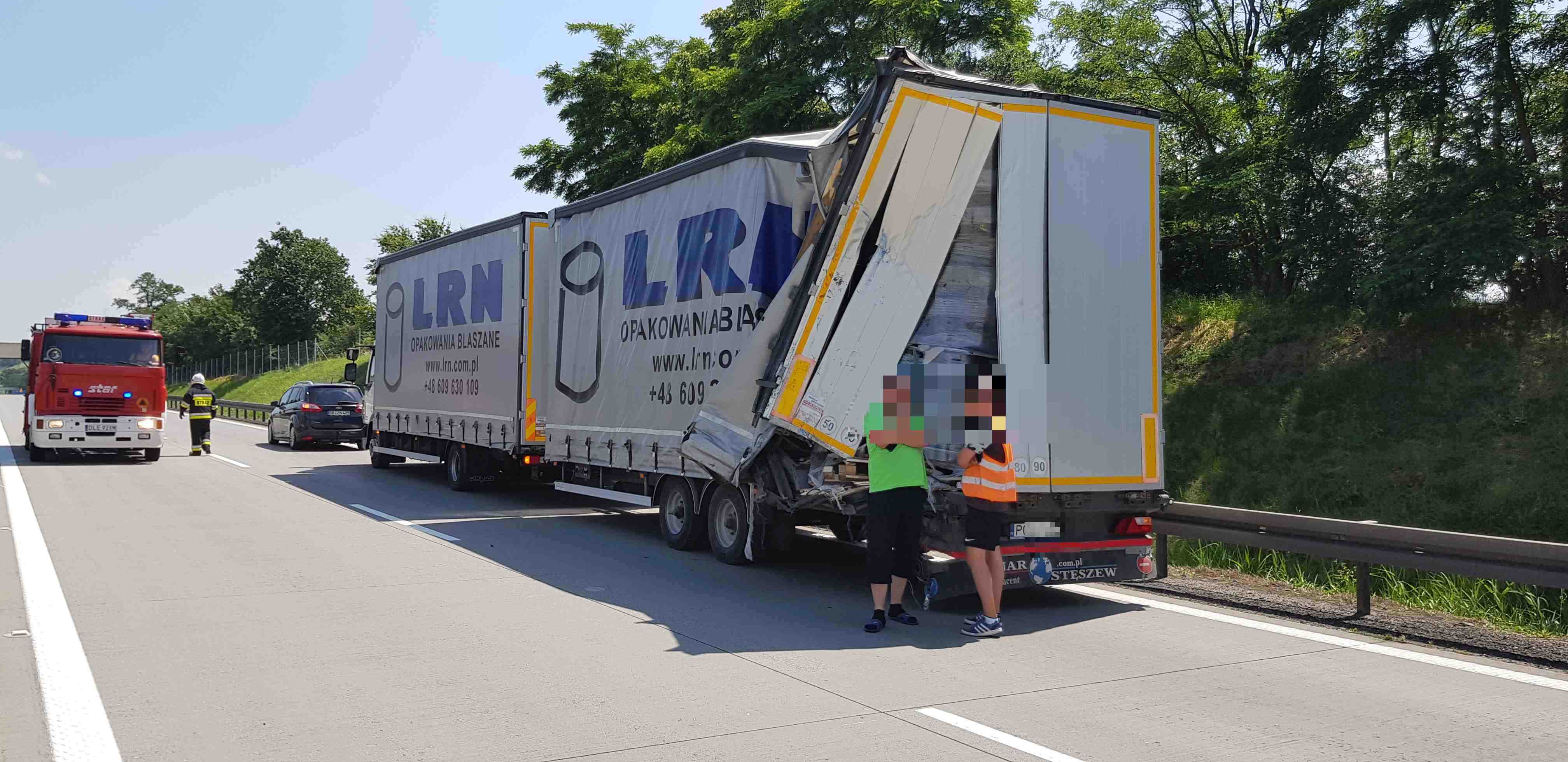 Kolizja na autostradzie A4. Trasa całkowicie zablokowana	