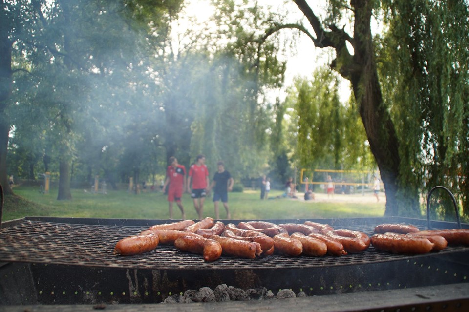 Turniej siatkówki plażowej „BEZ SKARPET”           
