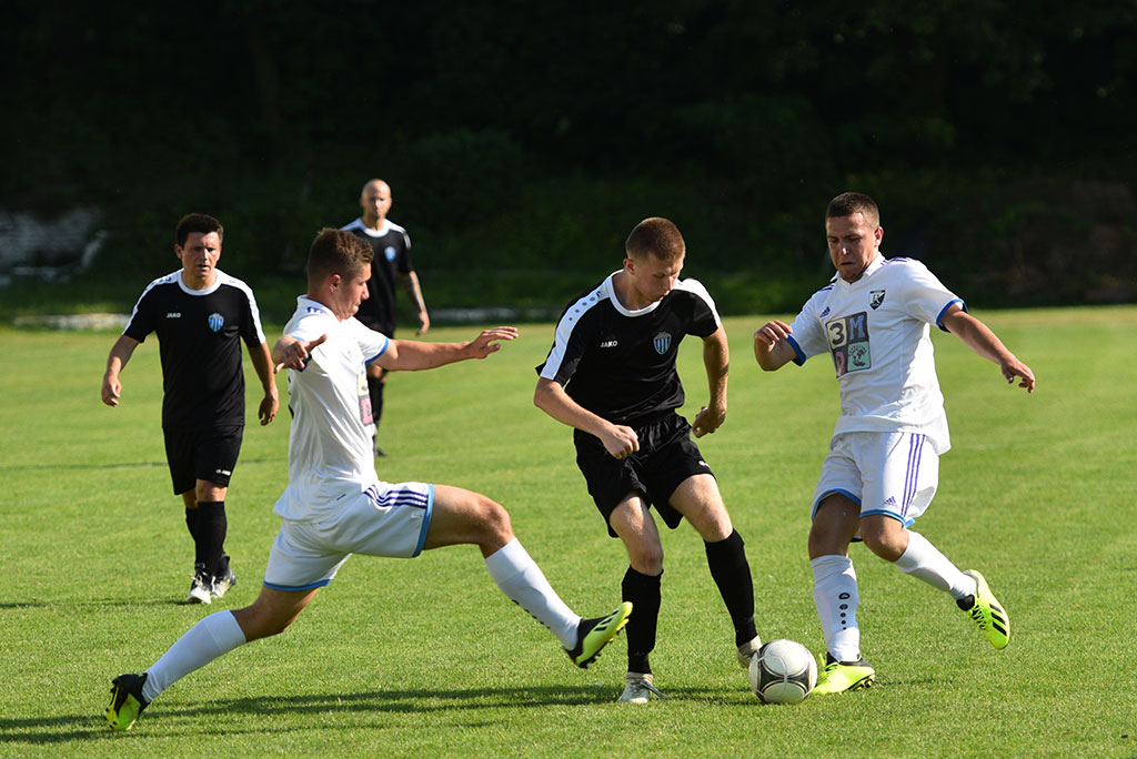 Konfeks Legnica gromi Czarnych Rokitki 7:0