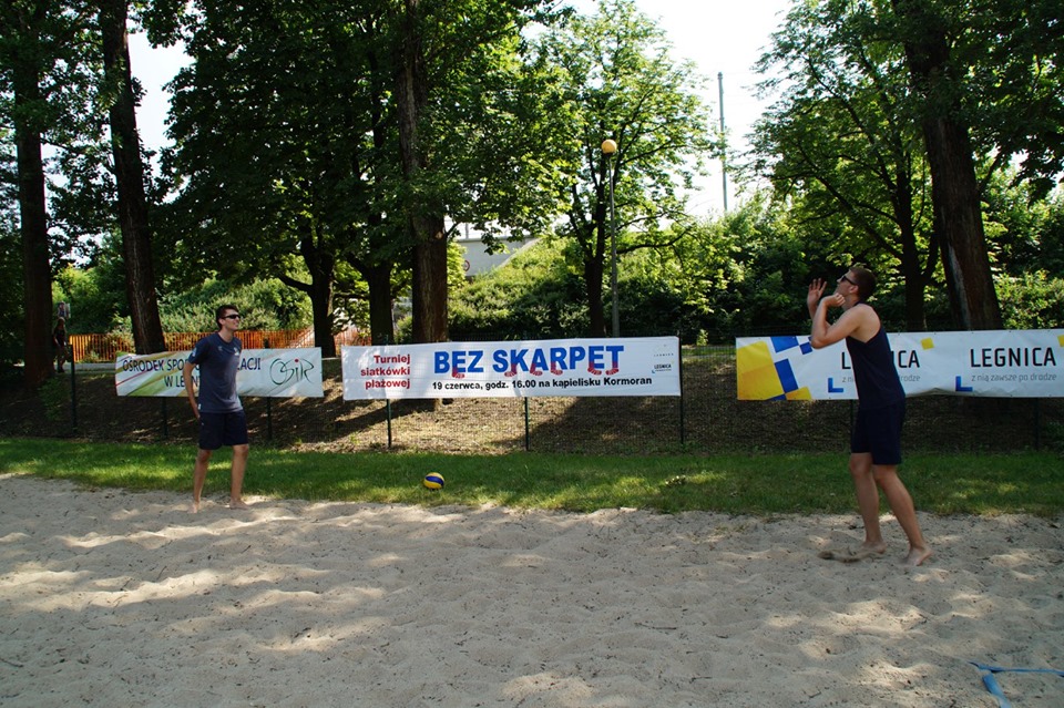 Turniej siatkówki plażowej „BEZ SKARPET”           
