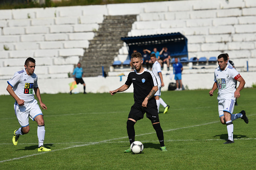 Konfeks Legnica gromi Czarnych Rokitki 7:0