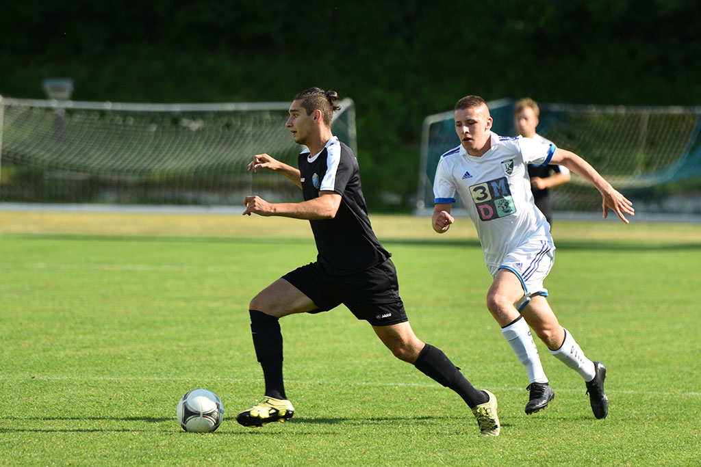 Konfeks Legnica gromi Czarnych Rokitki 7:0