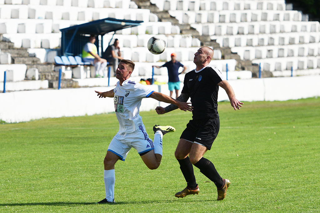 Konfeks Legnica gromi Czarnych Rokitki 7:0